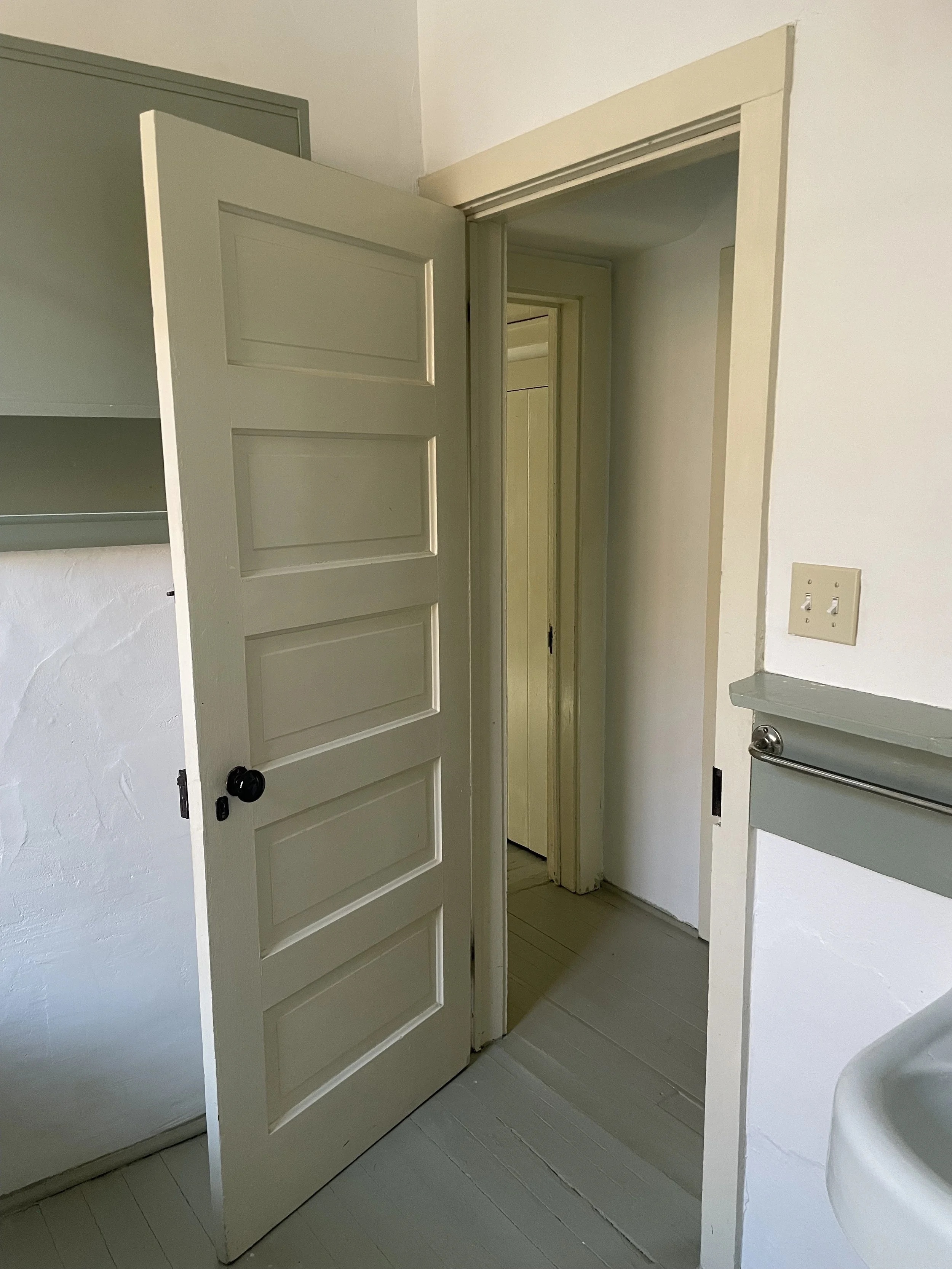Apartment 7 - 2025 - image 4.jpg