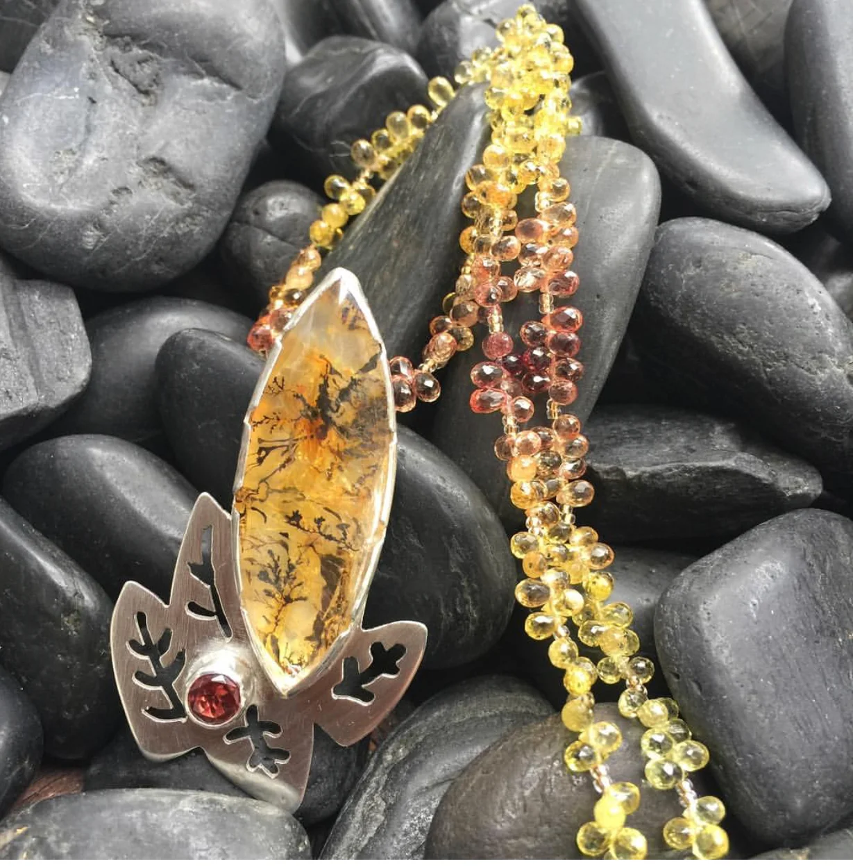 agate, garnet and sapphire necklace