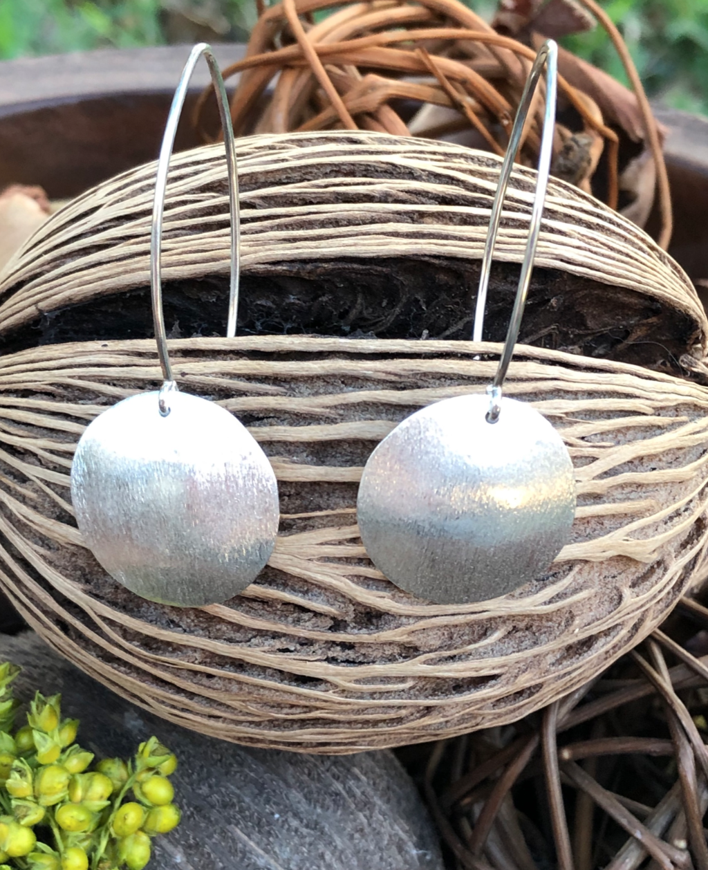 brushed silver disc drop earring