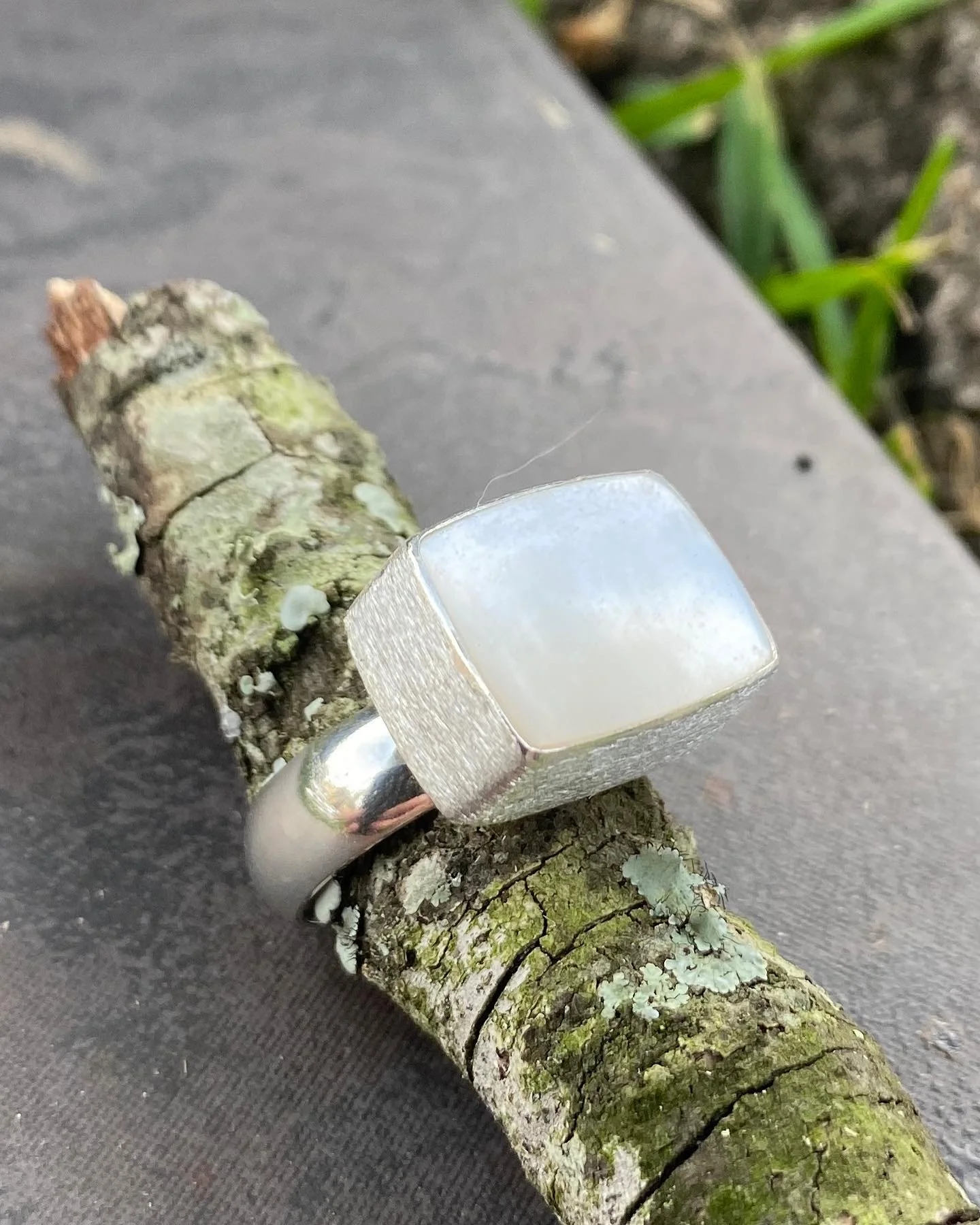 mother of pearl sterling silver ring