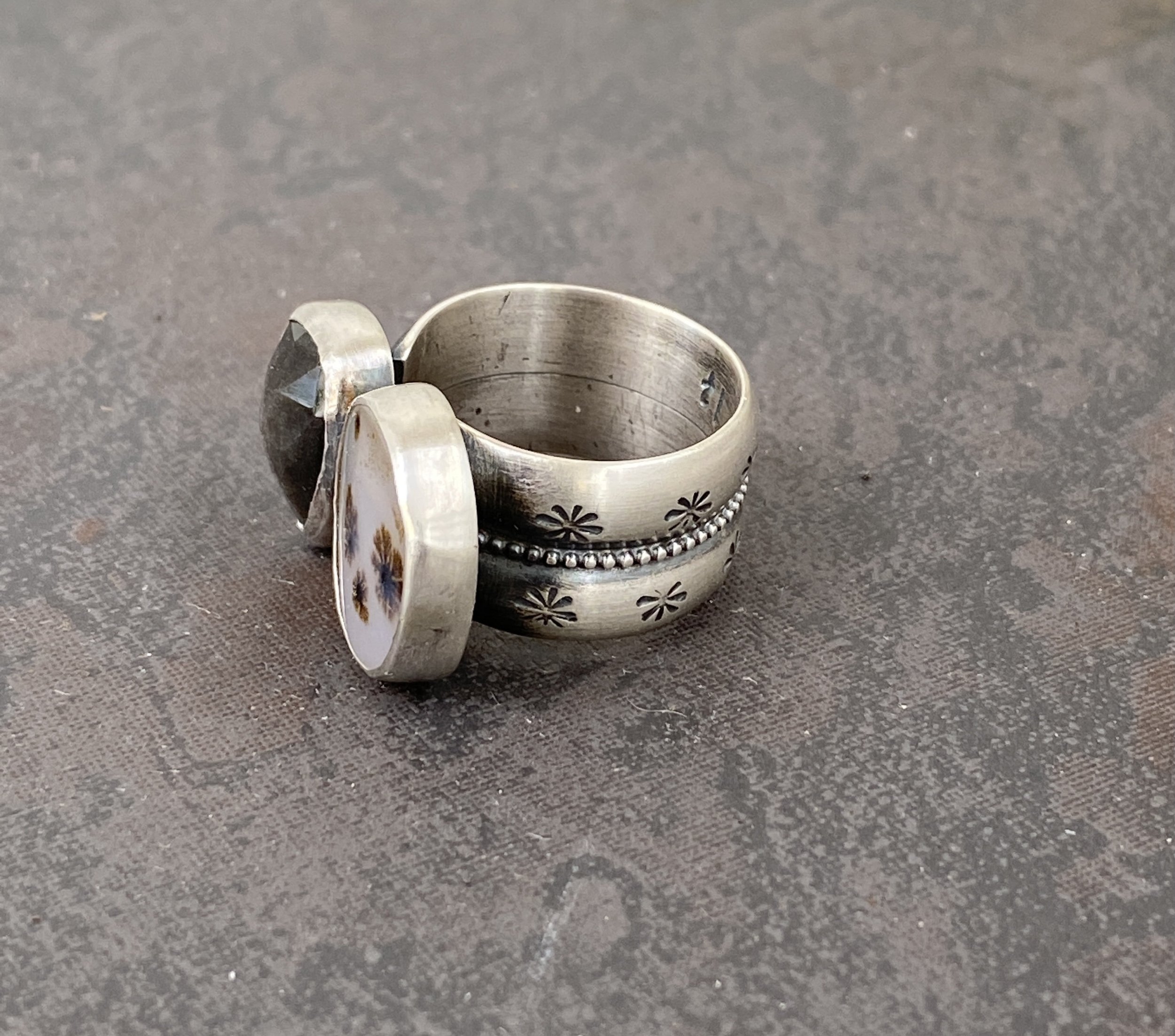 https://i.etsystatic.com/5467971/r/il/7ea623/2681201010/il_fullxfull.2681201010_r67w.jpg