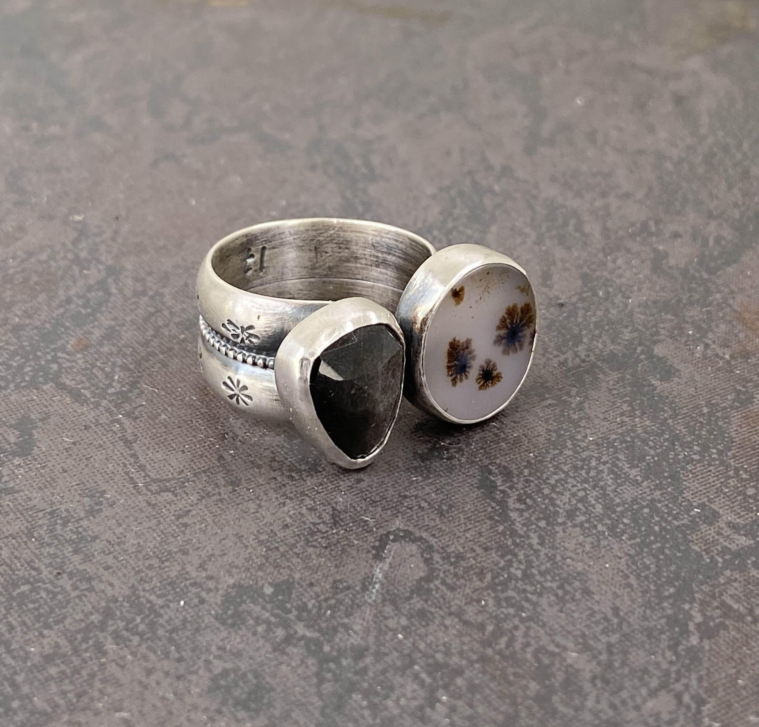 https://i.etsystatic.com/5467971/r/il/46a23f/2728881323/il_fullxfull.2728881323_ldez.jpg