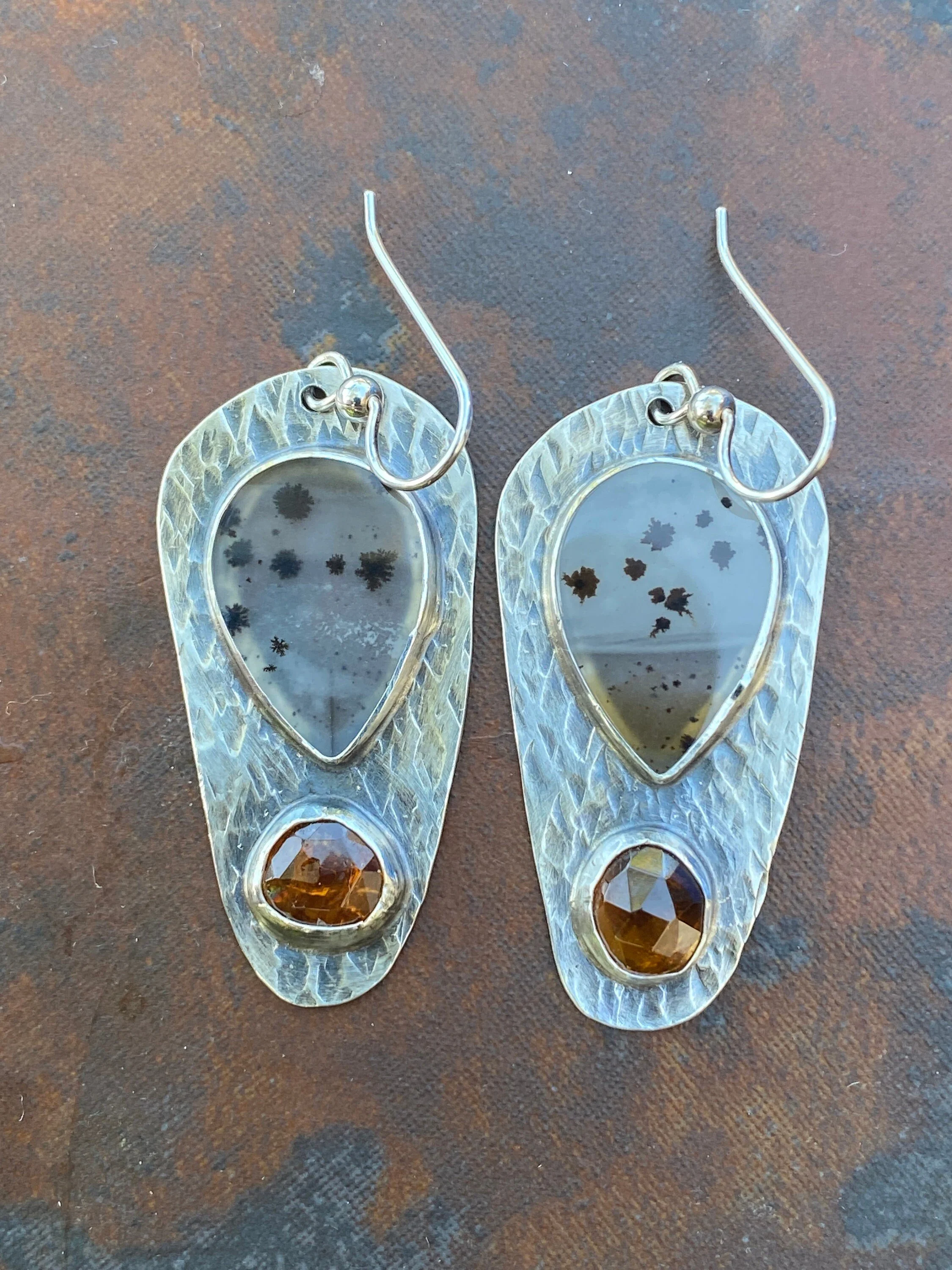 https://i.etsystatic.com/5467971/r/il/0195c2/2539581722/il_fullxfull.2539581722_lobo.jpg