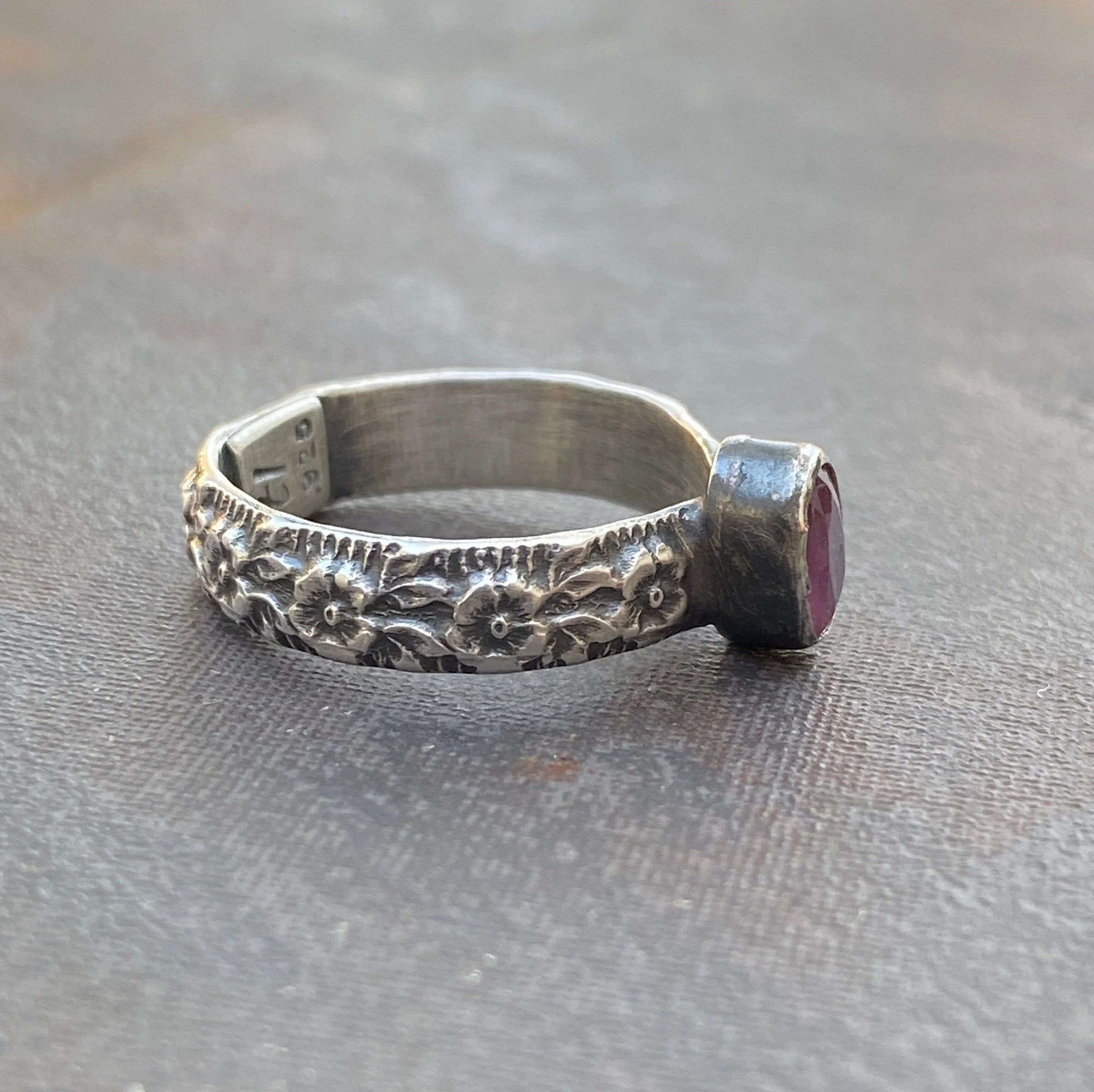 https://i.etsystatic.com/5467971/r/il/19c3cf/2596311936/il_fullxfull.2596311936_c42d.jpg