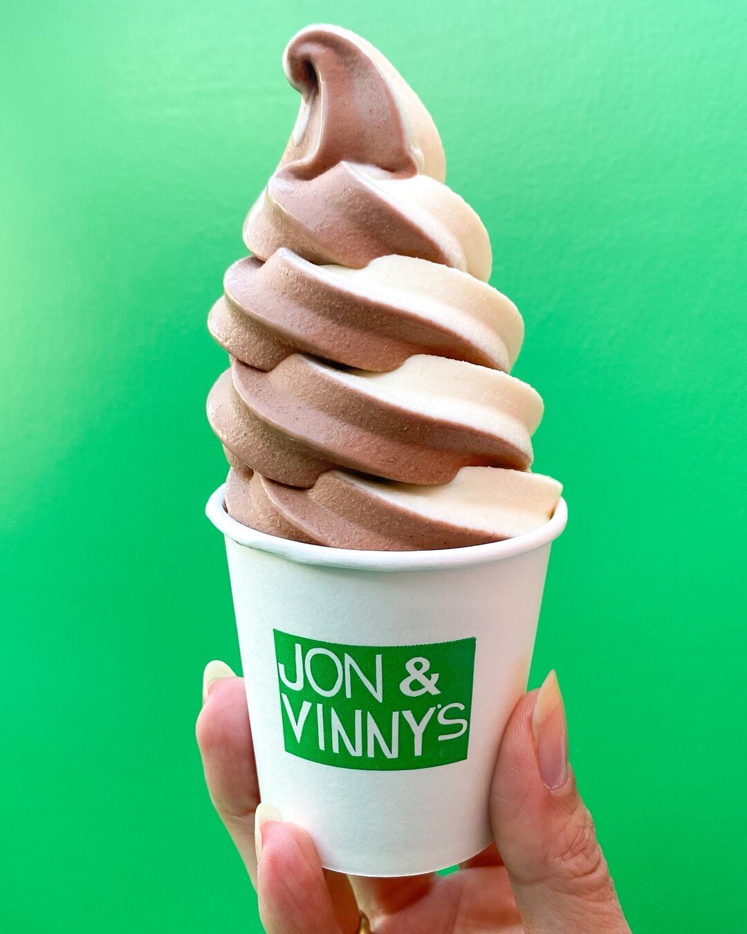 beat the heat 🔥🍦⠀⠀⠀⠀⠀⠀⠀⠀⠀
⠀⠀⠀⠀⠀⠀⠀⠀⠀
#jonandvinnys #softserve