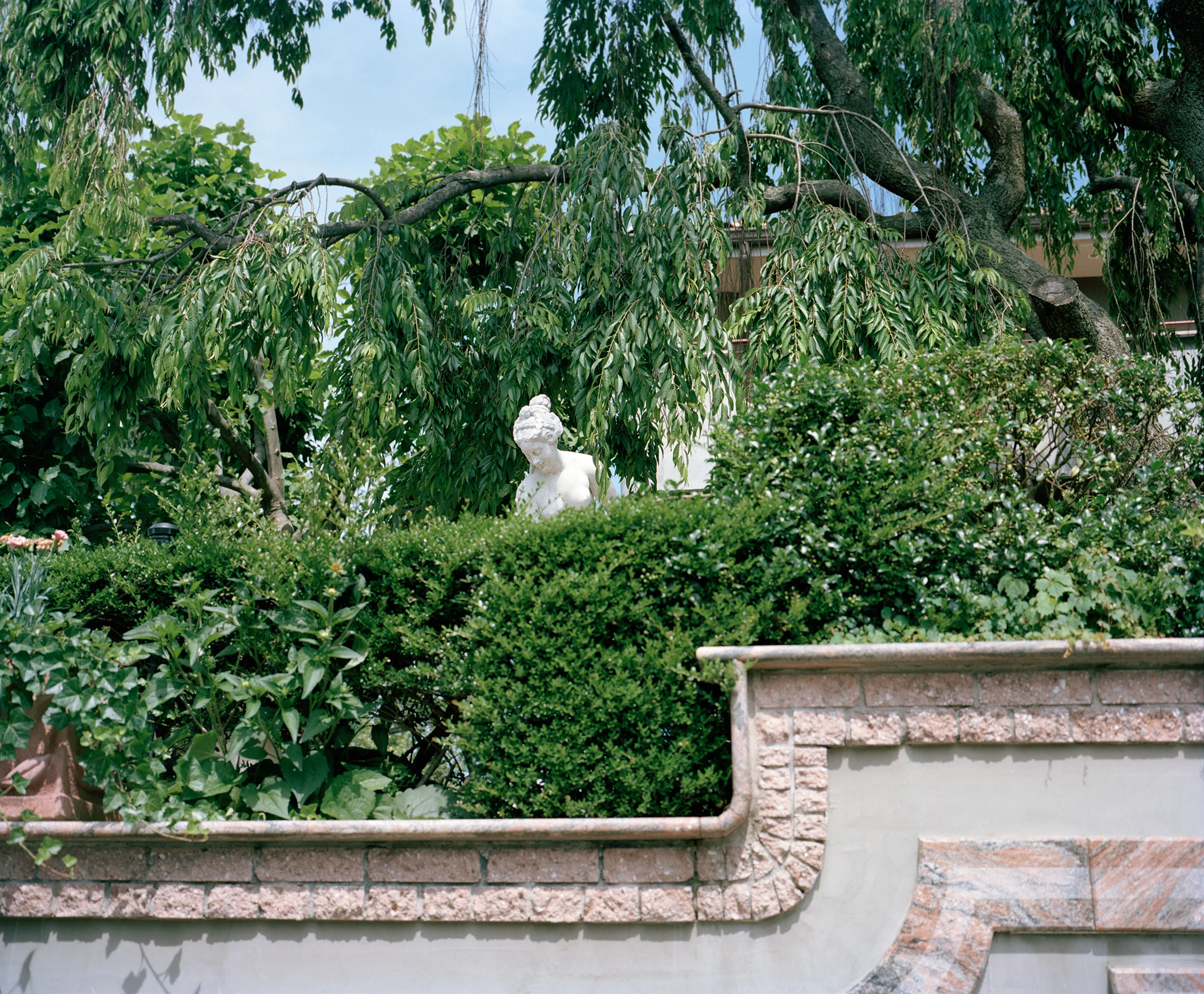 10_10Dyker_hts_statue_01.jpg