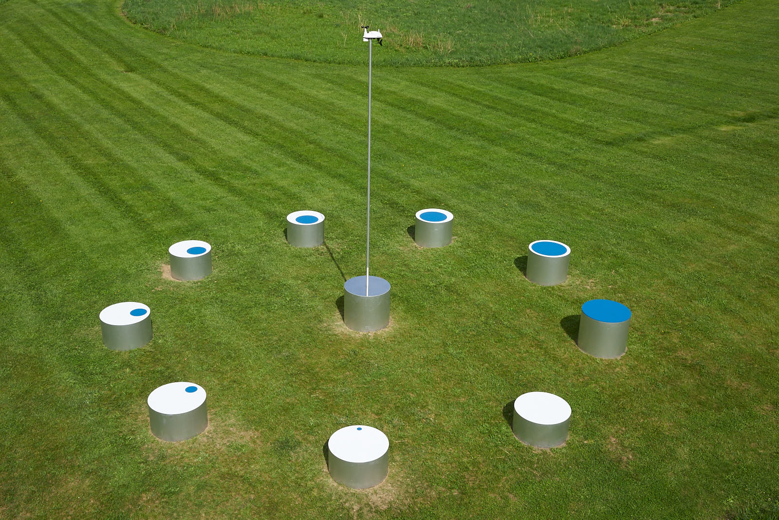 Hara Woltz, Vital Signs , 2018. Weather station, painted aluminum, mirrored aluminum, and wood, 20 x 30 x 30 ft. Courtesy of the artist. Photos: Jerry L. Thompson.