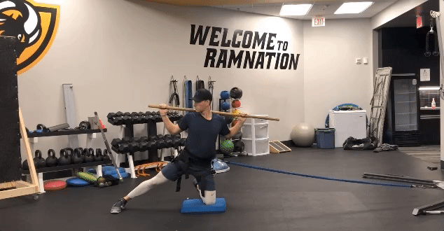 Kneeling SL GLute Load.gif