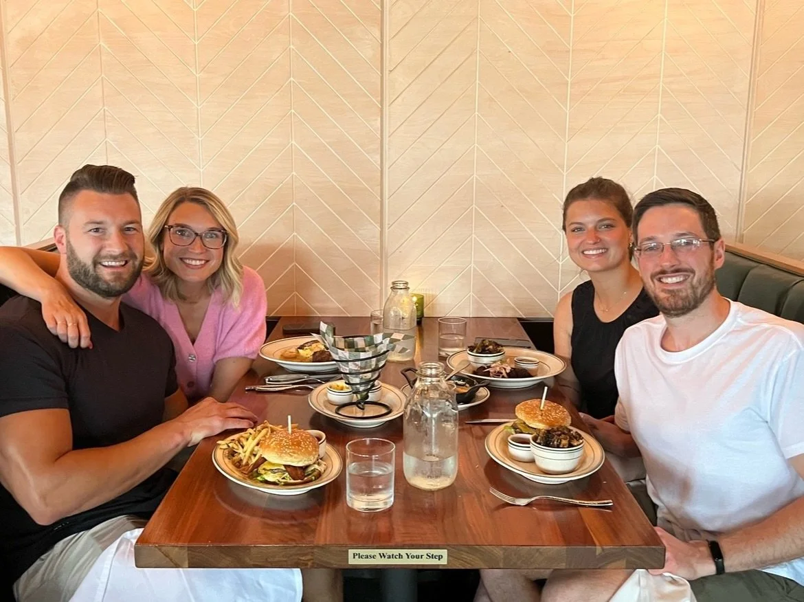 It&rsquo;s always a great time and never enough with @r0bhub and @jordanlinn ✈️🍔🃏🏋️🚶&zwj;♂️. @marissamehrer ❤️