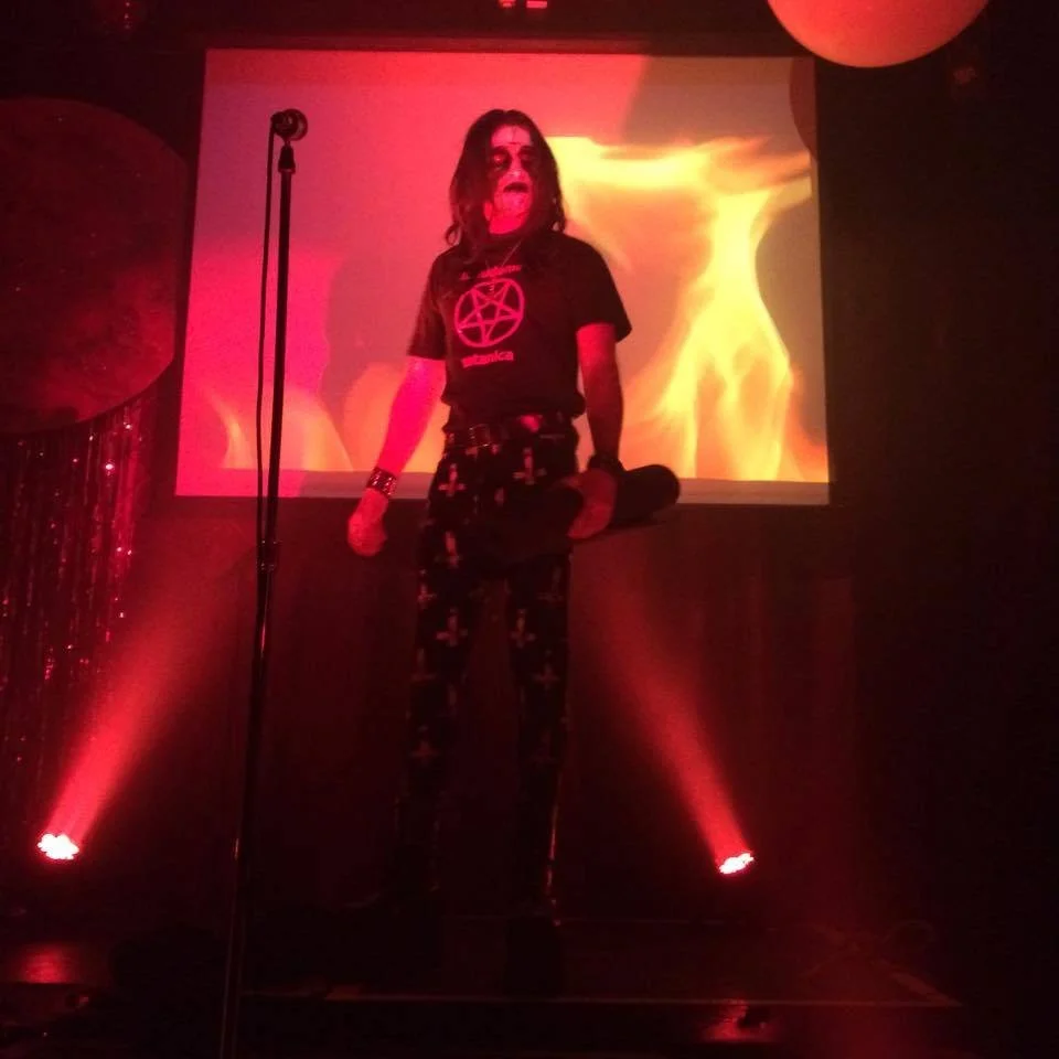 Yogaroth performing Silver Lake.jpg