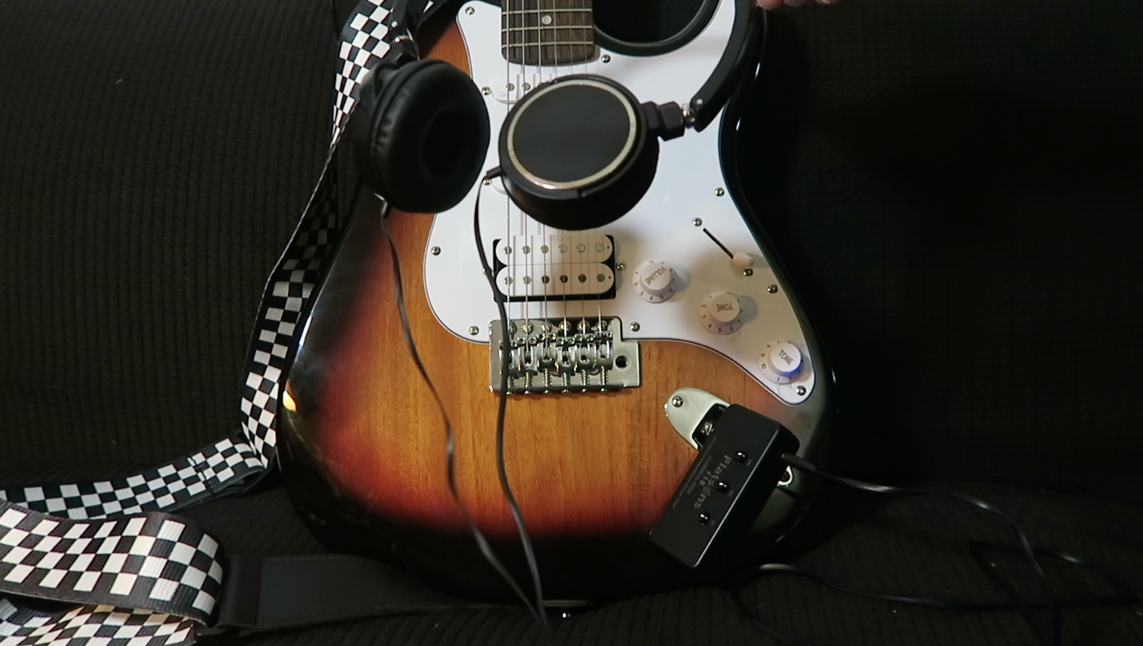 Plug In and Play Anywhere: The Flatson Headphone Guitar Amp Review