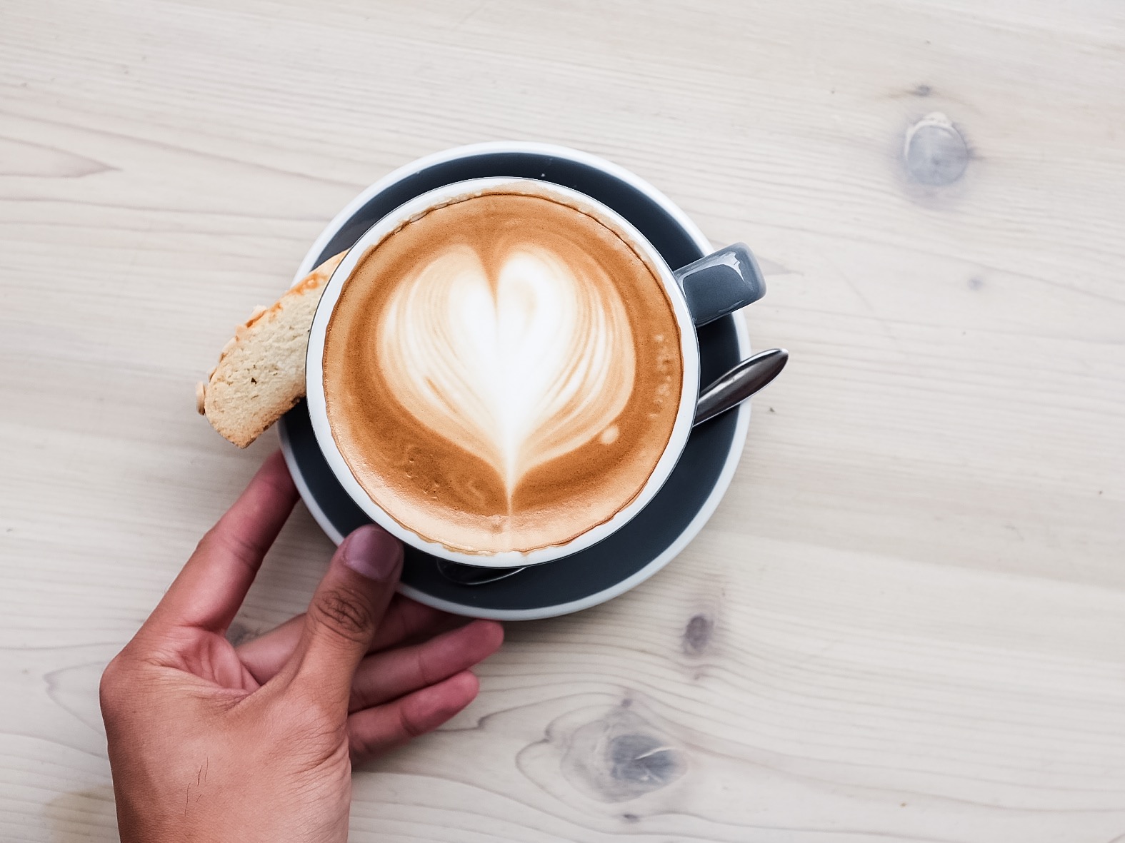 Pretty latte art and better coffee that at some of the other restaurants in the company. Looking at you there, Weslodge.