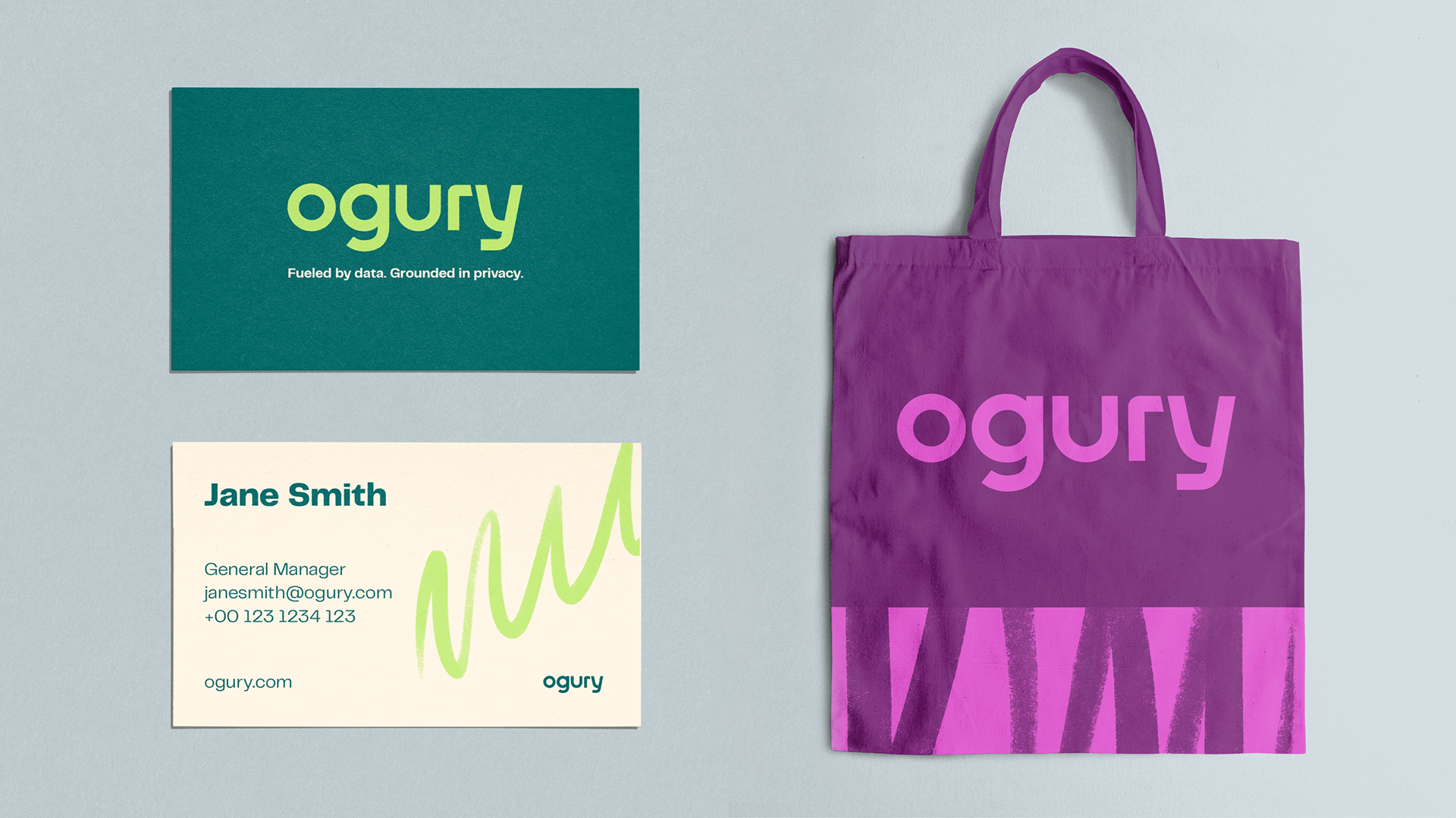 08_Ogury_OfficeSwag.png