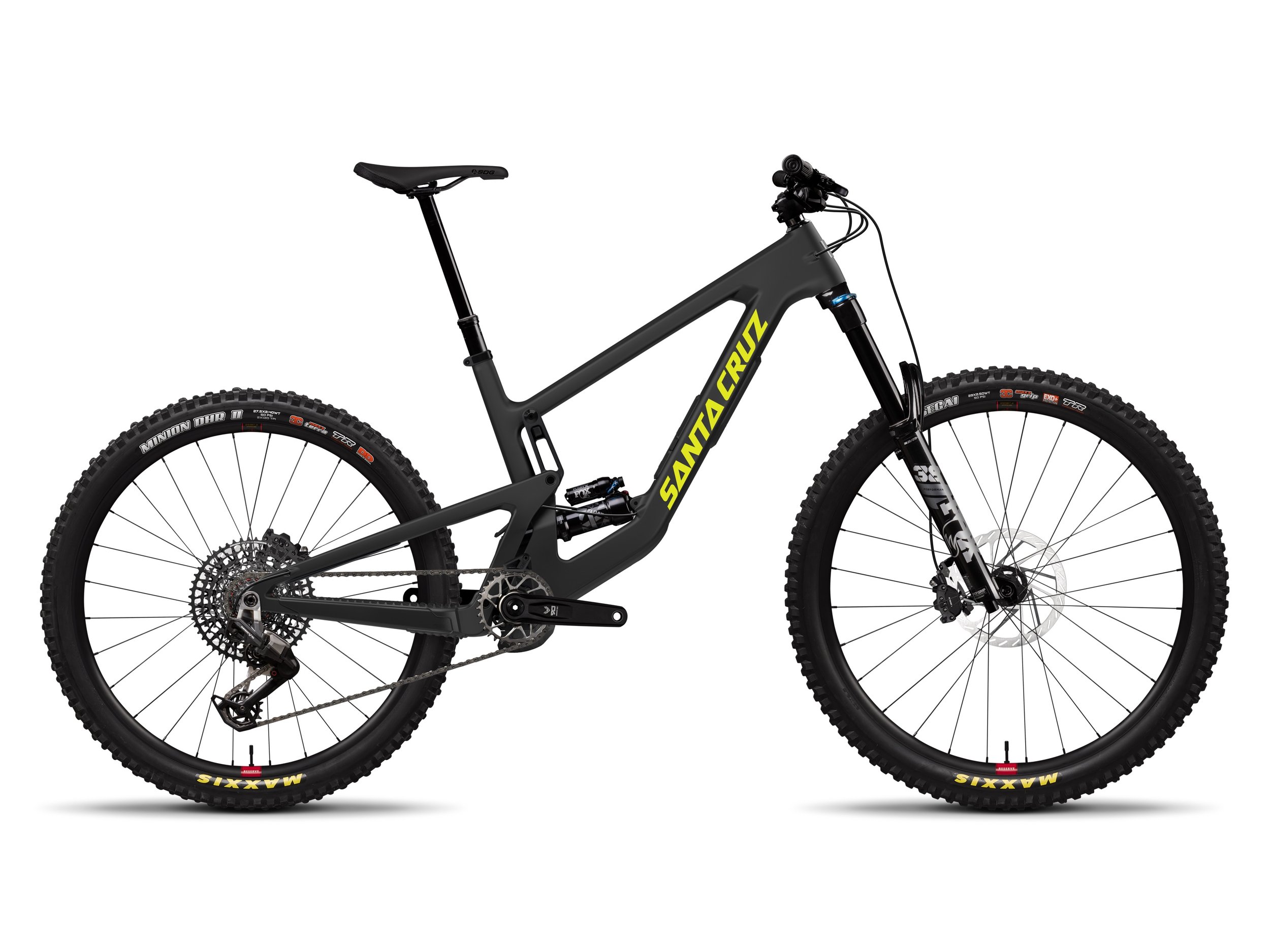 MY26_Nomad_C_90_MatteBlack.jpeg