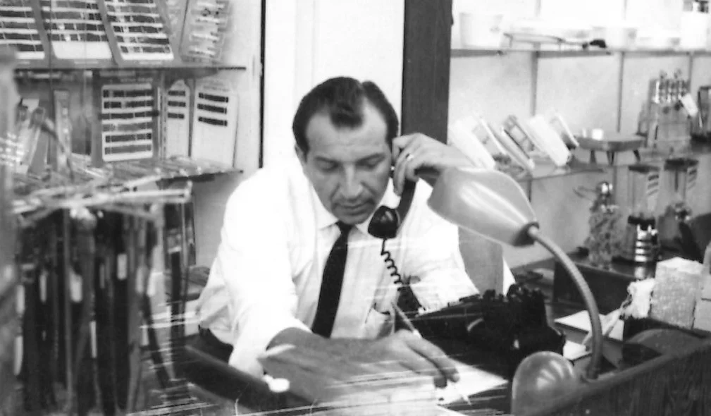 phone calls Original BW.jpg