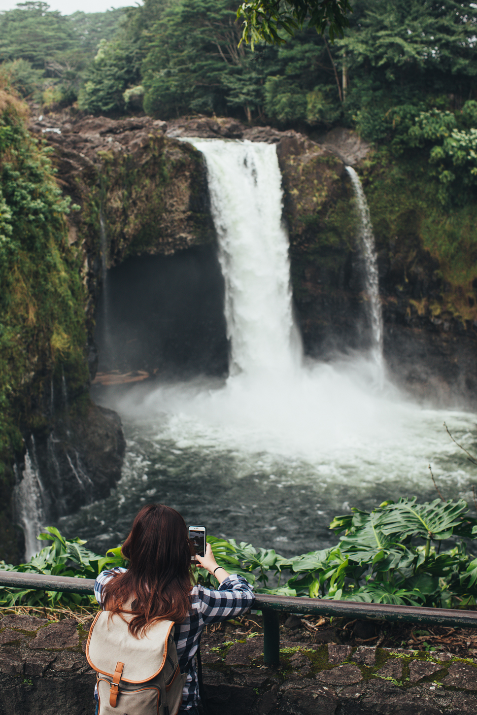 Waianuenue (Rainbow Falls) - Hawaii Tourism Authority (HTA) / Mark Kushimi