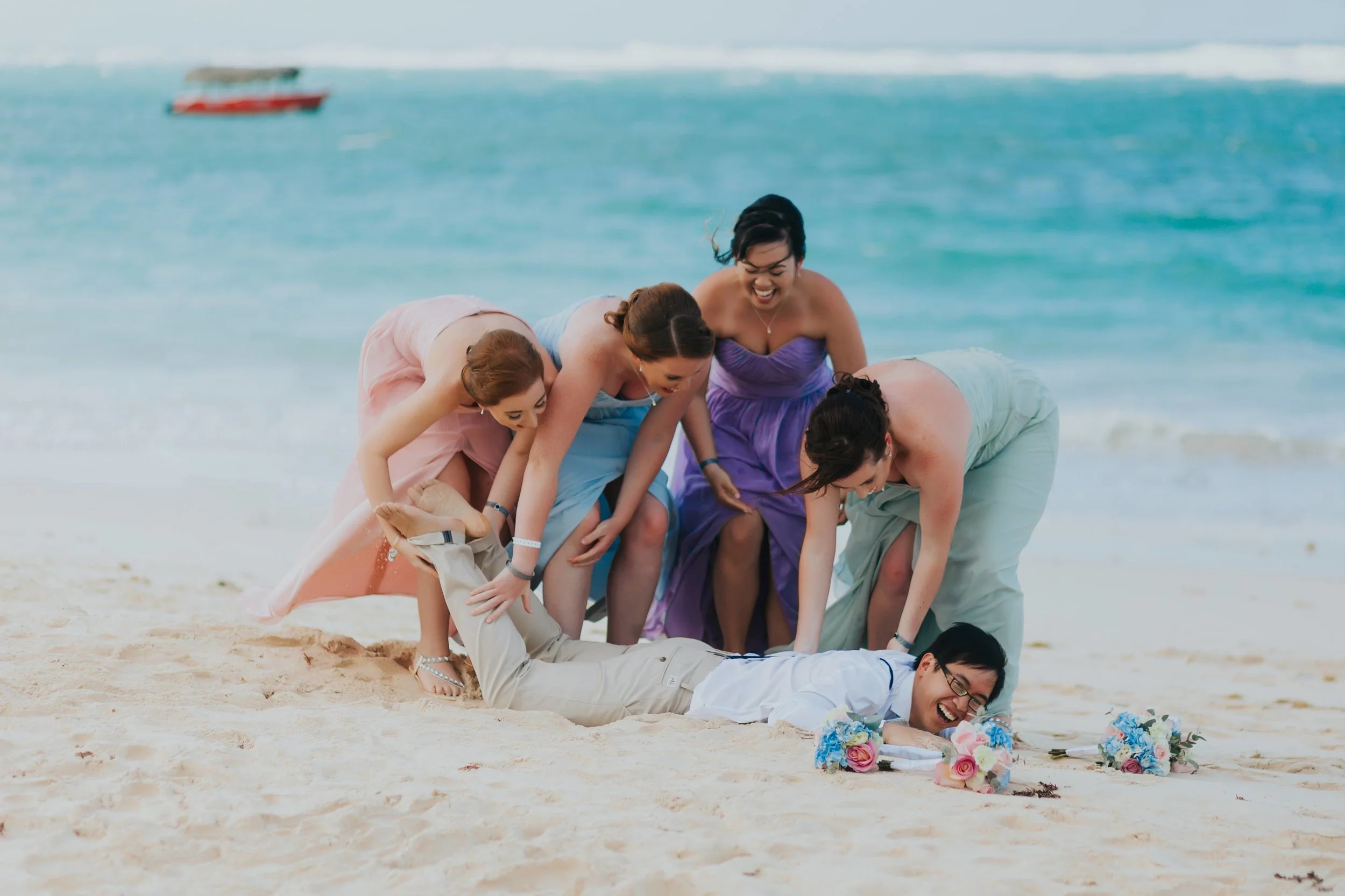 Clarke Tong K and girls.jpg