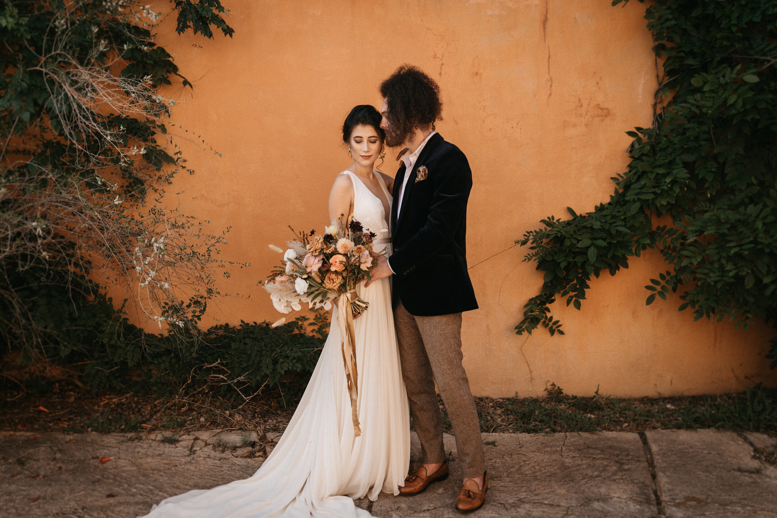 Terracotta + Earth Tones in Fredericksburg | Trois Estate 