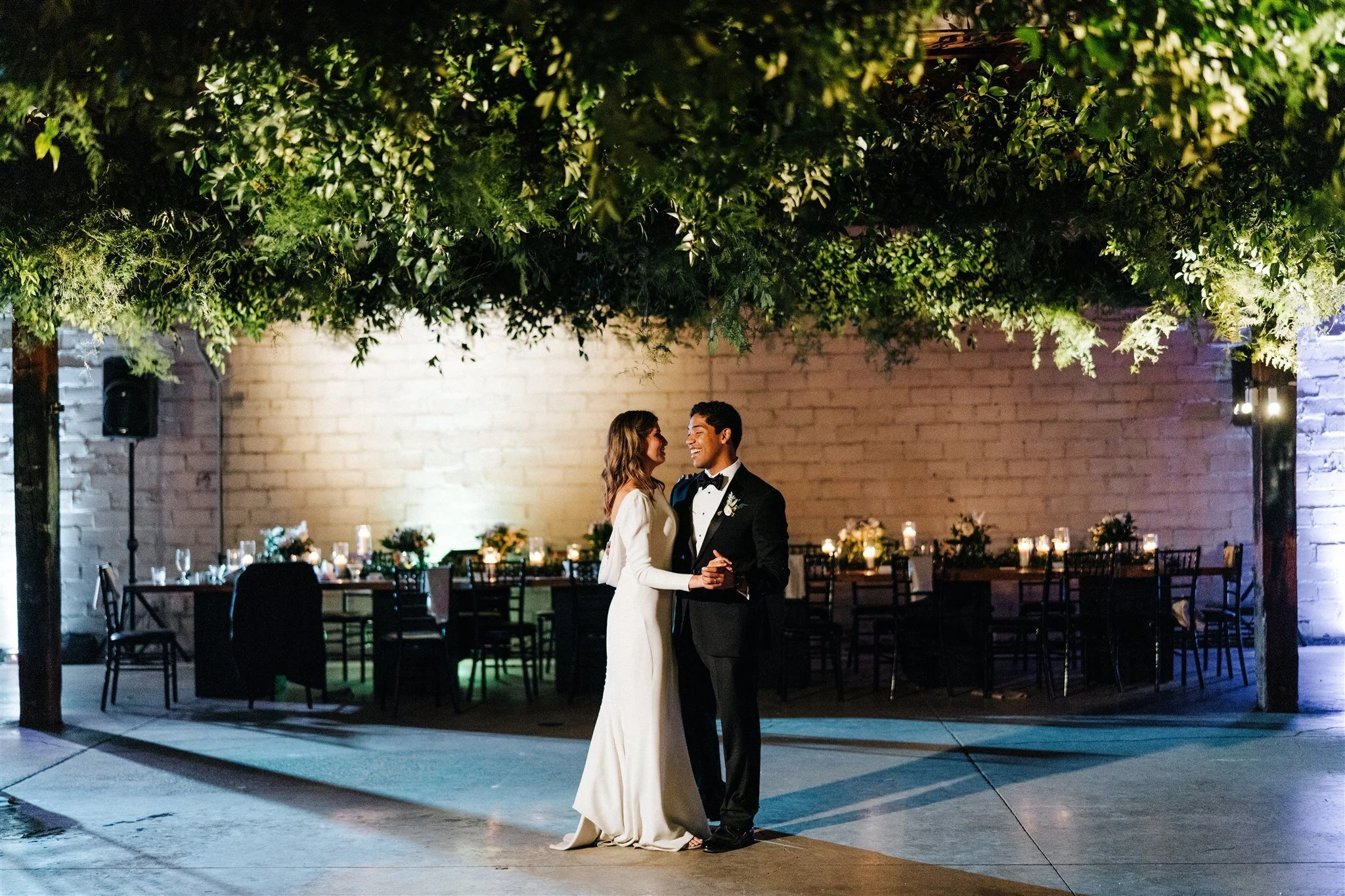 Classic White + Green | The Ostreum