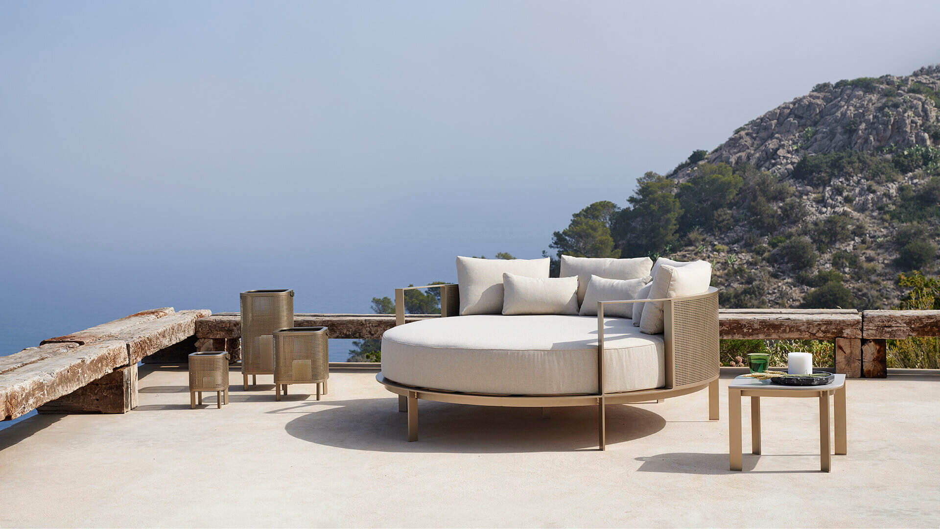 Gandiablasco Outdoor Furniture in Arizona | Avalon Collection