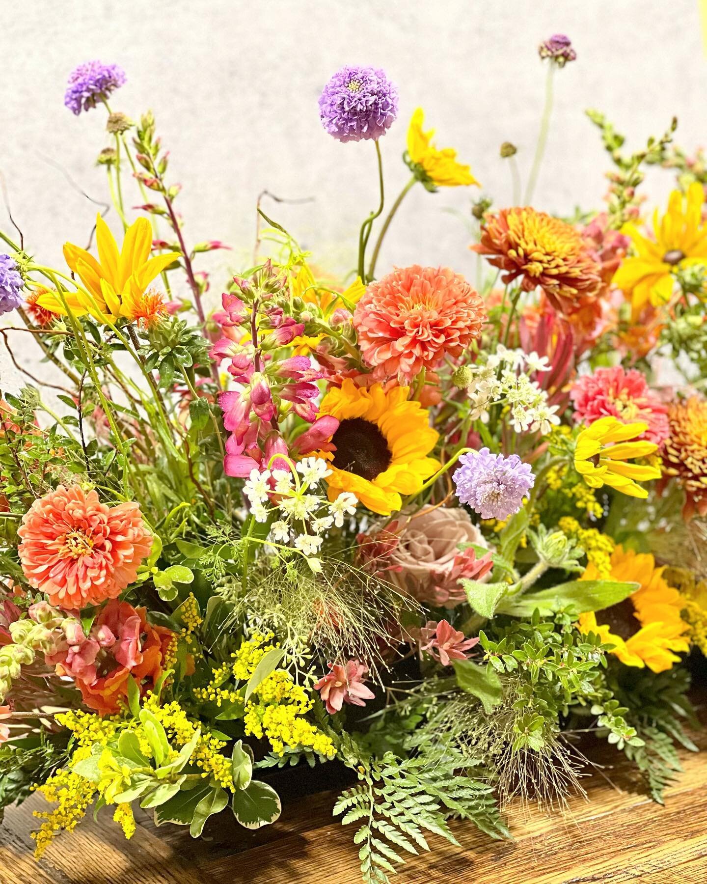 &ldquo;It&rsquo;s so much darker when a light goes out than it would have been if it had never shone.&rdquo; 
&mdash; John Steinbeck

#copperandbirch #revelwilde #floraldesign #inspo #bloom #summertime #hillcountry #texas