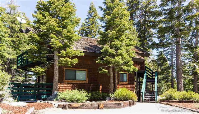Three decks. THREE. And those trees!