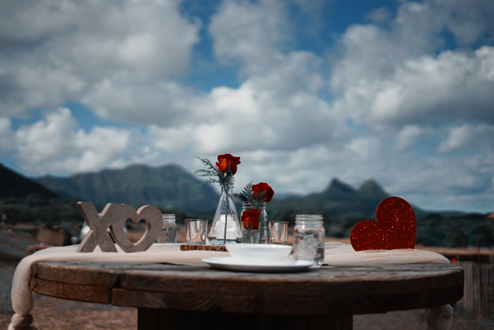 Rustic wooden spool tablescape (Photo by Ever After Moments)