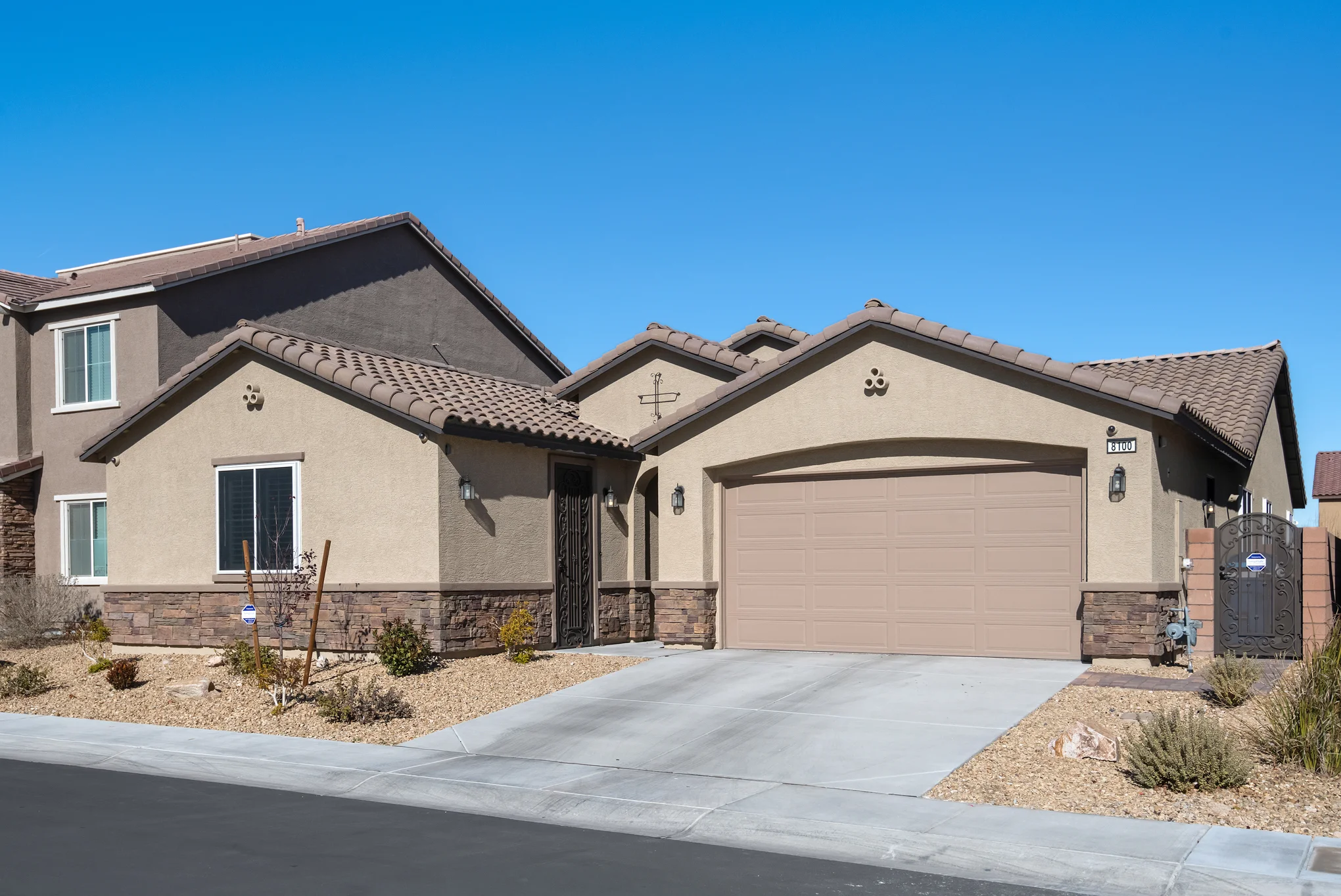 Why Real-Estate Agents Need a Professional Photographer for Lower Price-Bracket Homes