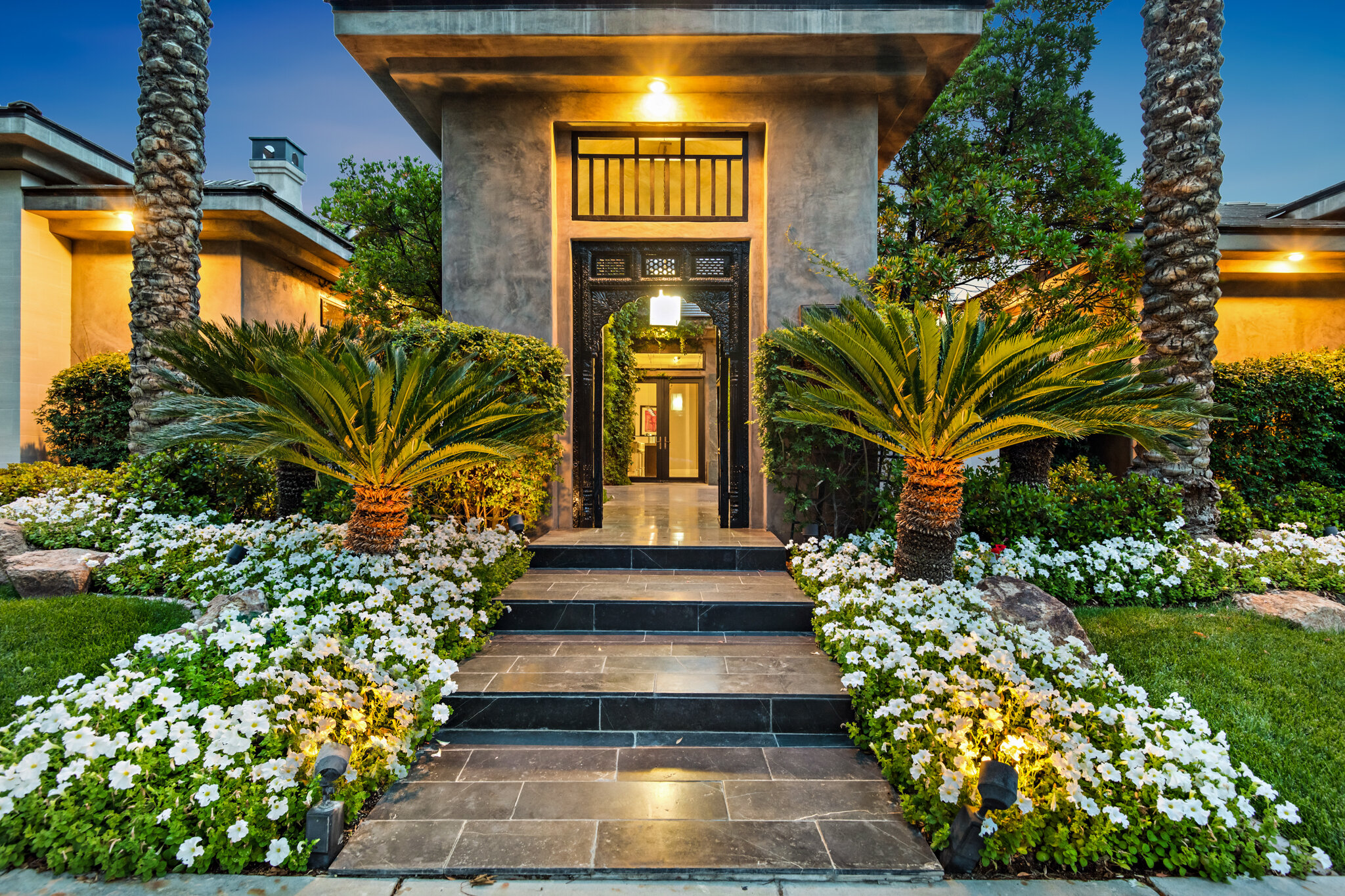 413 St Andrews Ct-Twilight-MLS-7.jpg