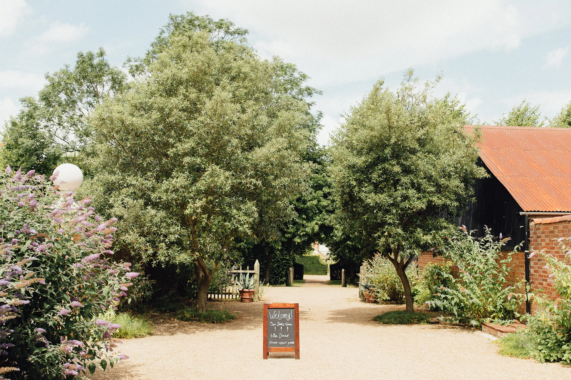 Laura & Ollie by Emily & Steve Photography-3.jpg