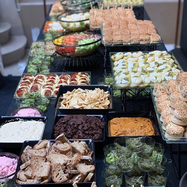 #tiffaitmaison #traiteur #traiteurparis #traiteuradomicile #healthy #fresh #freshfood #homemade #faitmaison #mezze #fingerfood #salades #minis #sandwich #pizza #foccaccia