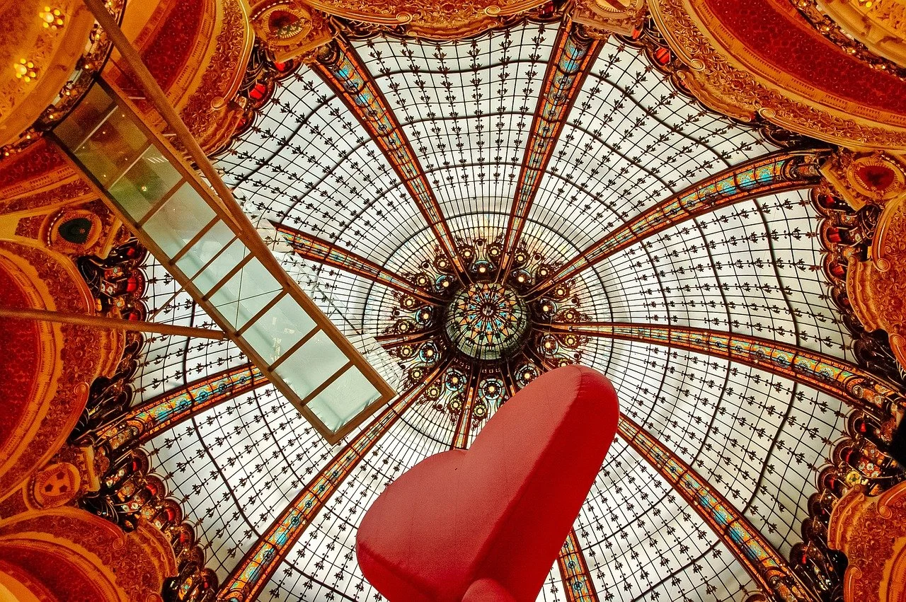 Putovanje Pariz  Diznilend Dan Zaljubljenih Sretenje avio