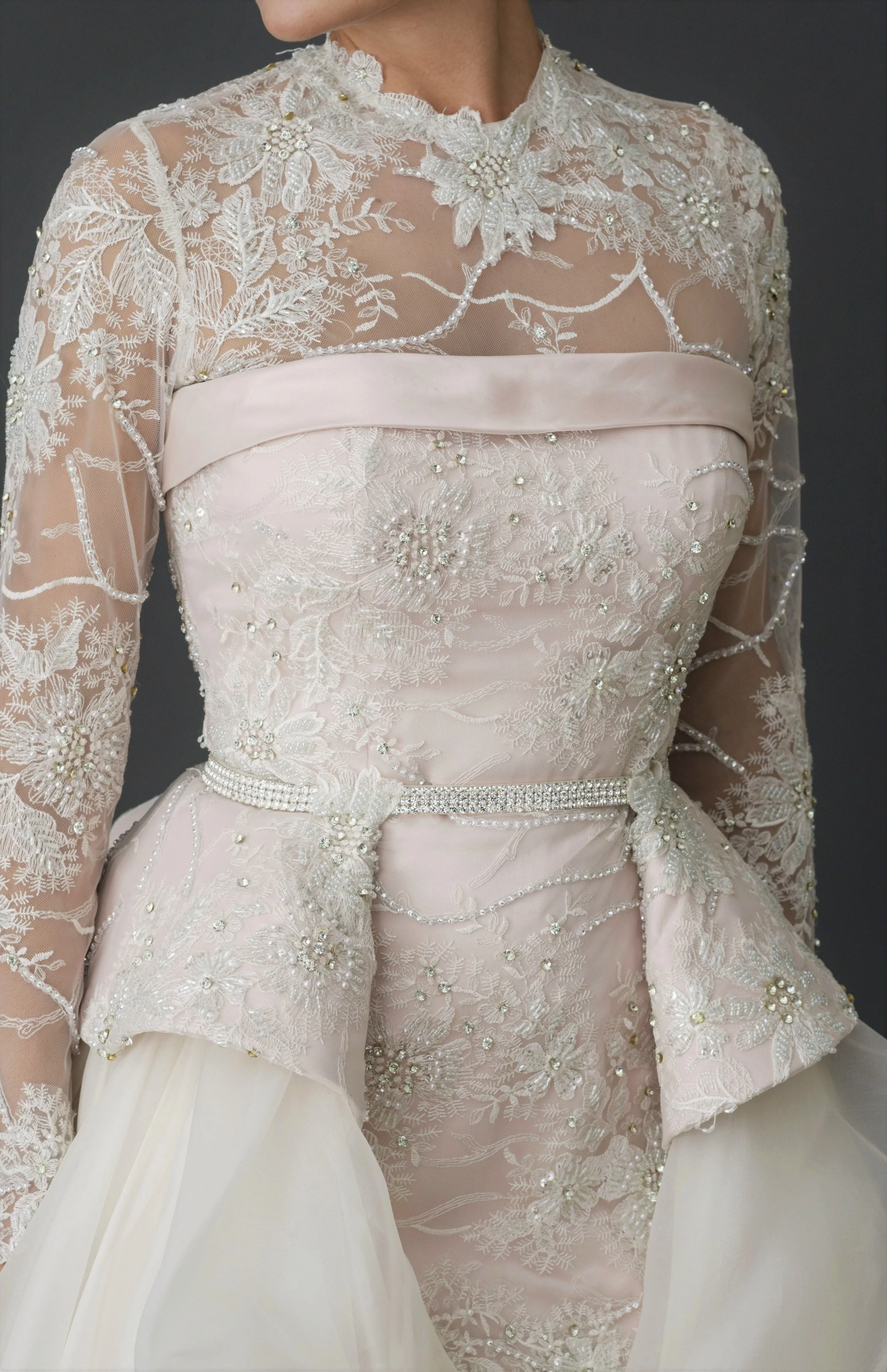 Aurora front detail.jpg