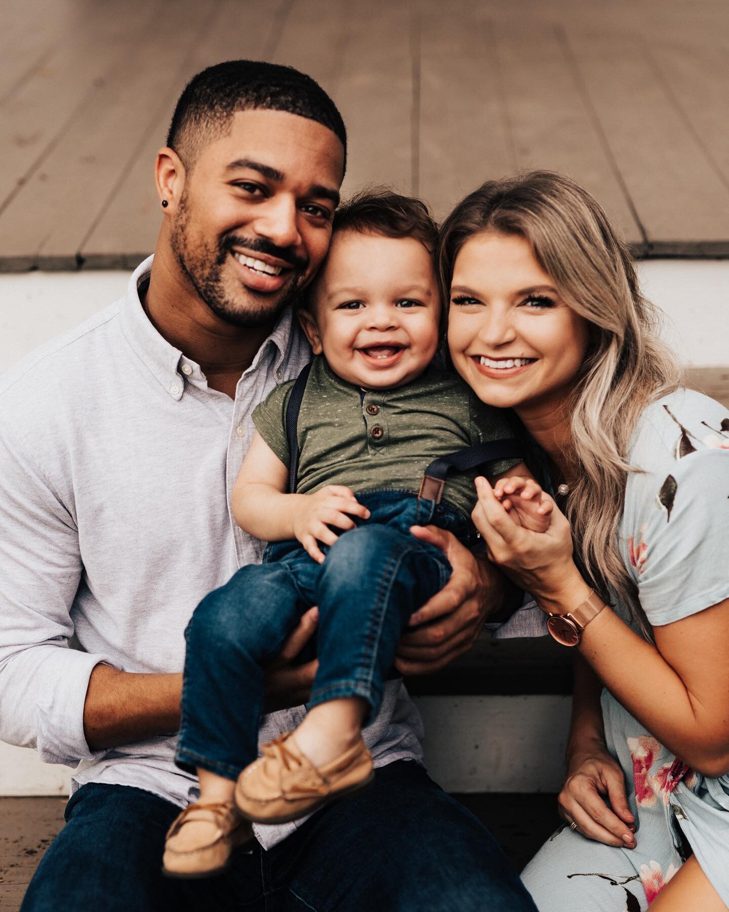 How has it already been a year!? Can&rsquo;t believe Beckham is ONE! Met this sweet couple through Instagram for their maternity session and have loved watching their babe grow up!