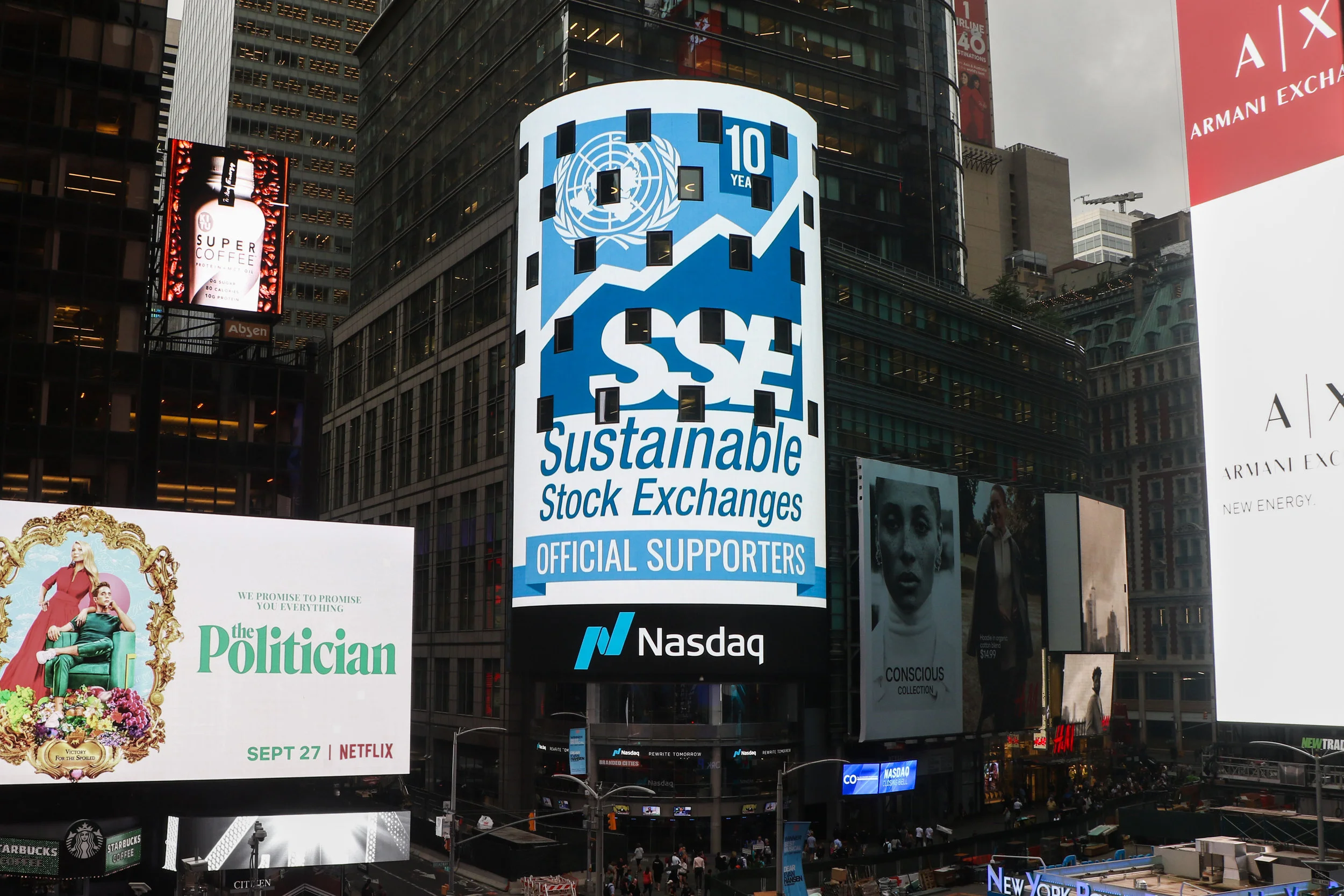 IN THE NEWS - DESIGN STUDENTS UNVEIL TIMES SQUARE BILLBOARD