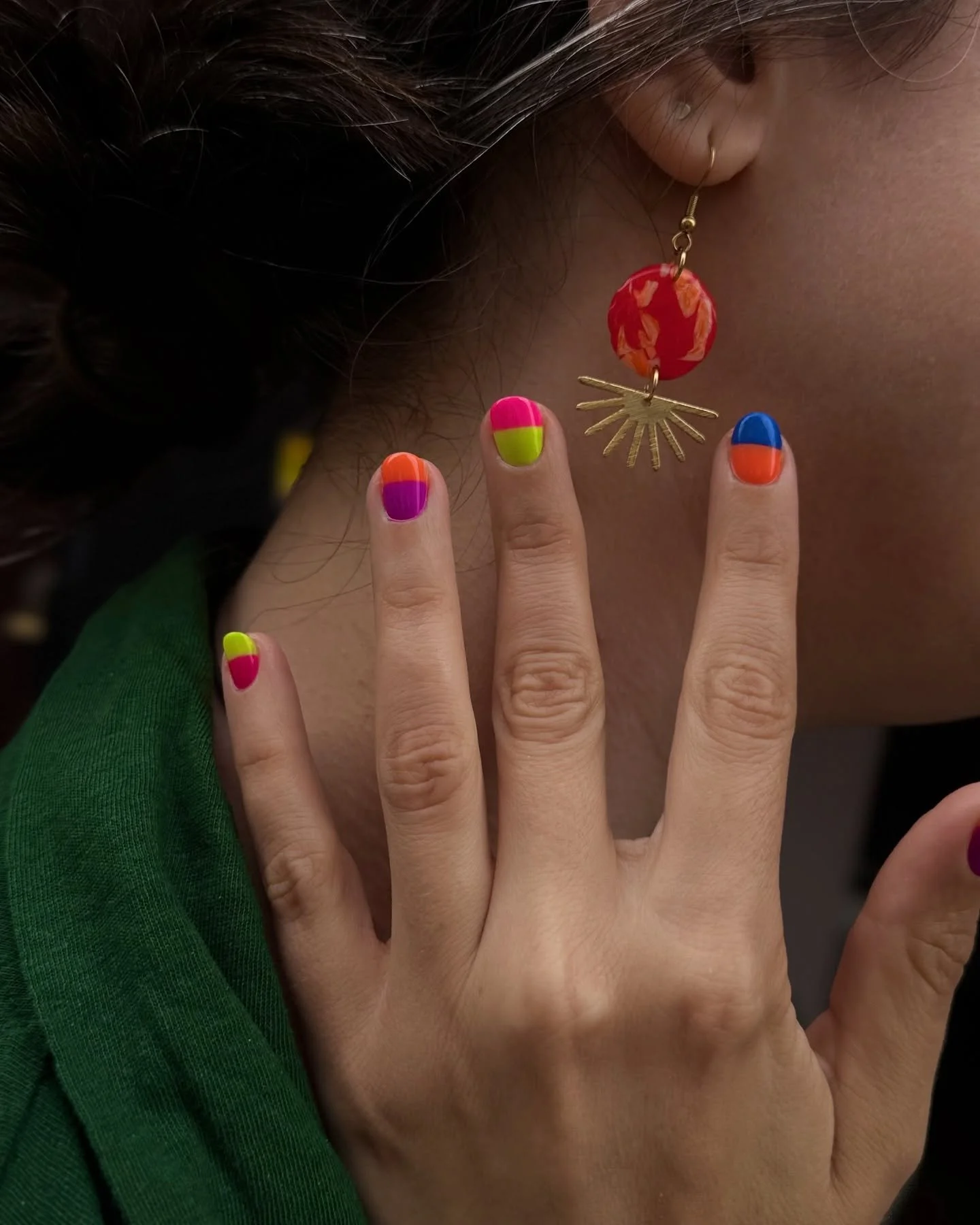 💕⭐️🟣🧡✳️🌀🔶🌐

category 3 art by #selfish_inna 
.
.
.
.
.
.
#nailartspitalfields #nailarteastlondon #nailartshoreditch #ukranianmanicurelondon #colourfulnails #russianmanicurelondon #blocknails #biabspitalfields #лондонманикюр #лондоннiгти #нiгтил
