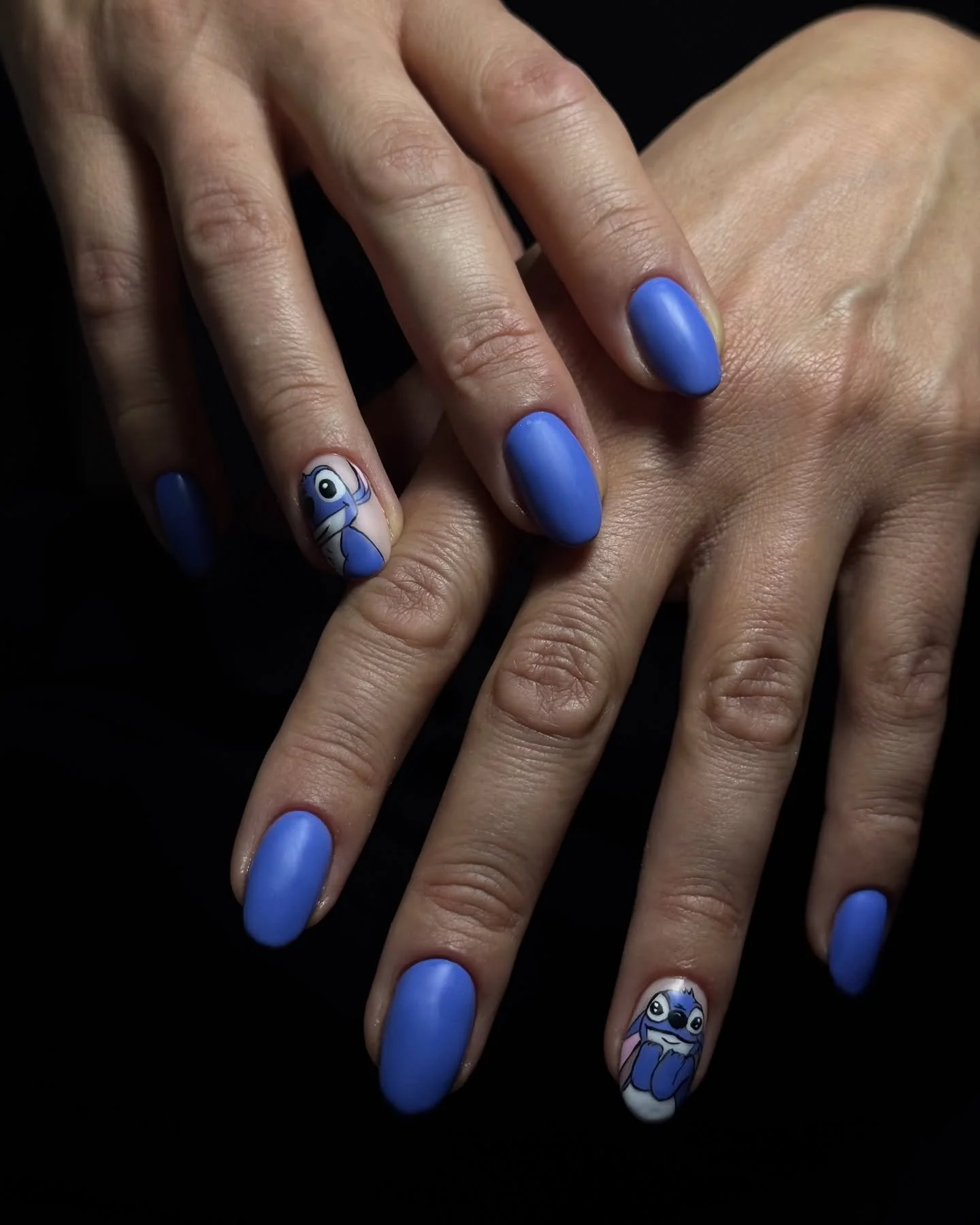 One of the cutest characters ever - the funny and adorable Stitch 👾🪁! 
category 2 by the talented #selfish_helly 👩&zwj;🎨🖌️
.
.
.
.
.
#nailartspitalfields #nailarteastlondon #nailartshoreditch #ukranianmanicurelondon #nailartlondon #russianmanicu