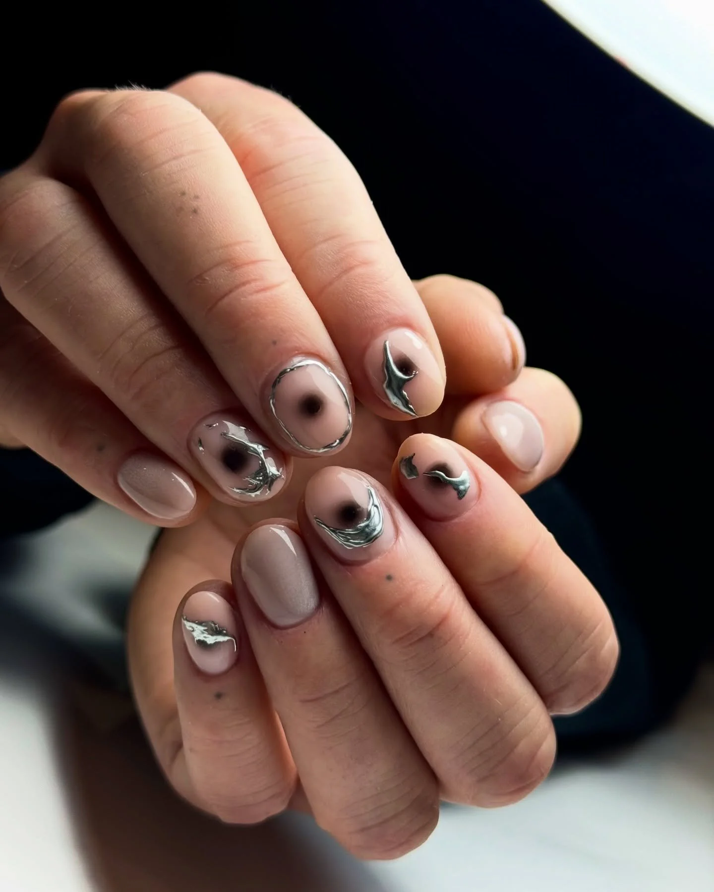 Short, sweet &amp; dangerous ⛓️&zwj;💥⚫️🦾🥋🐺 
by #selfish_ayana with the help of @sissiofficial_ 
book for category 2 to get this look🗡️.
.
.
.
.
.
#nailartlondon #nailartspitalfields #nailarteastlondon #nailartshoreditch #ukranianmanicurelondon #