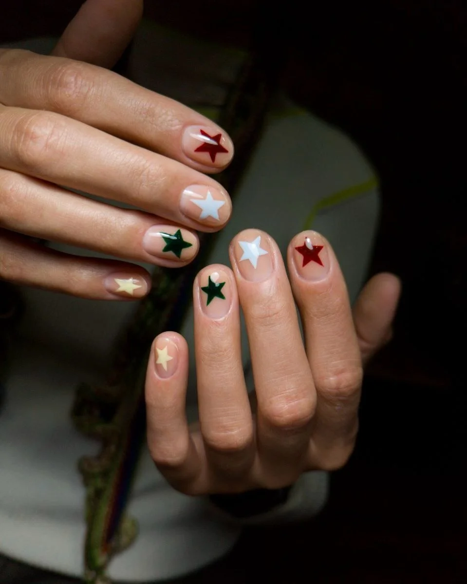 We are still not over this gorgeous set by #selfish_inna ⭐️🤩✨! 
Book for category 2 art with a base service of your choice to get the same look. 
.
.
.
.
.
#starnails #selfishlondon #nailartlondon #nailartspitalfields #nailarteastlondon #nailartshor