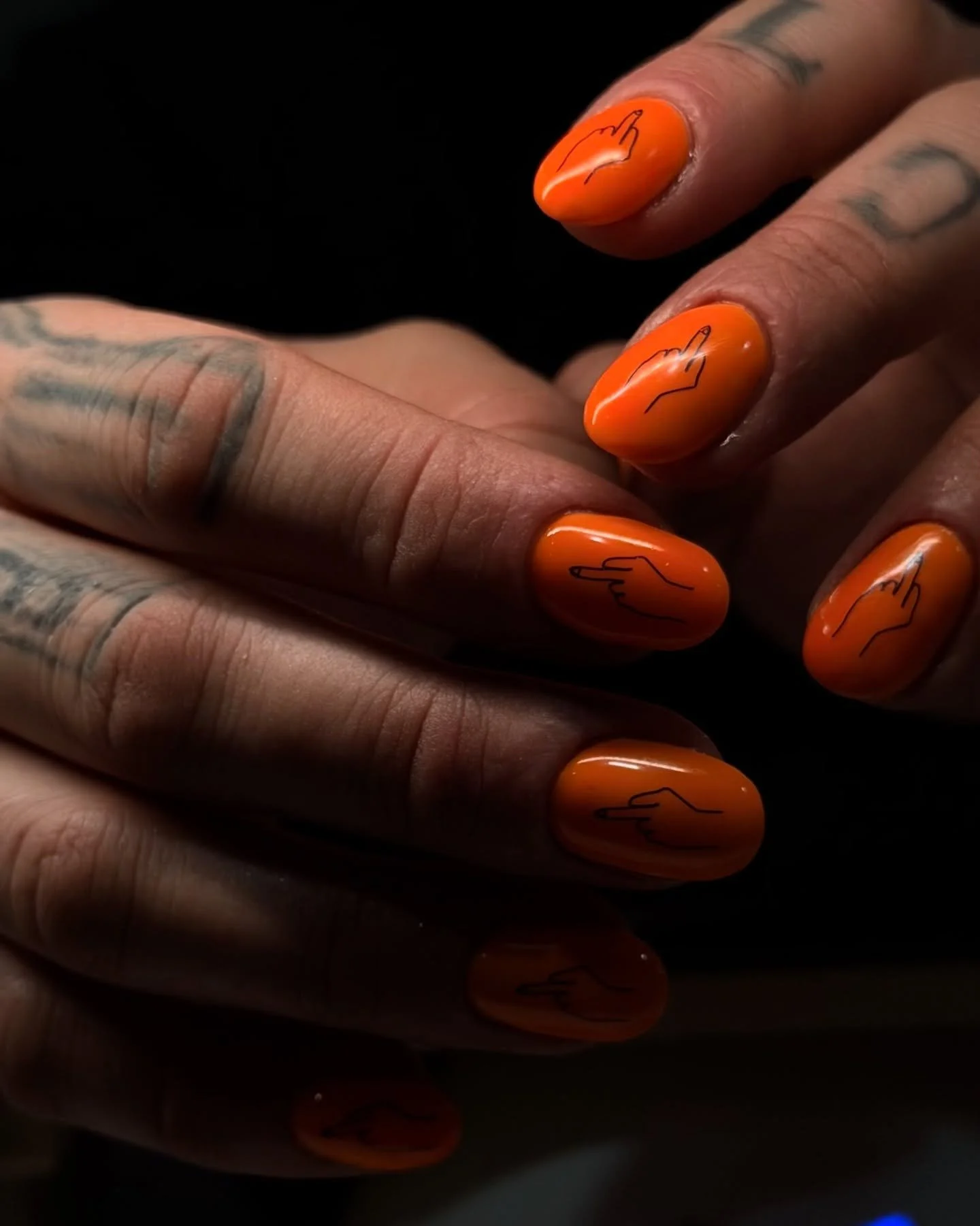 Express yourself 🖕 by #selfish_oksana 

Book for category 1 nail art with gel and extensions.
Book for gel on top + category 1 art with BIAB. 

#selfishlondon #nailartlondon #ukranianmanicurelondon