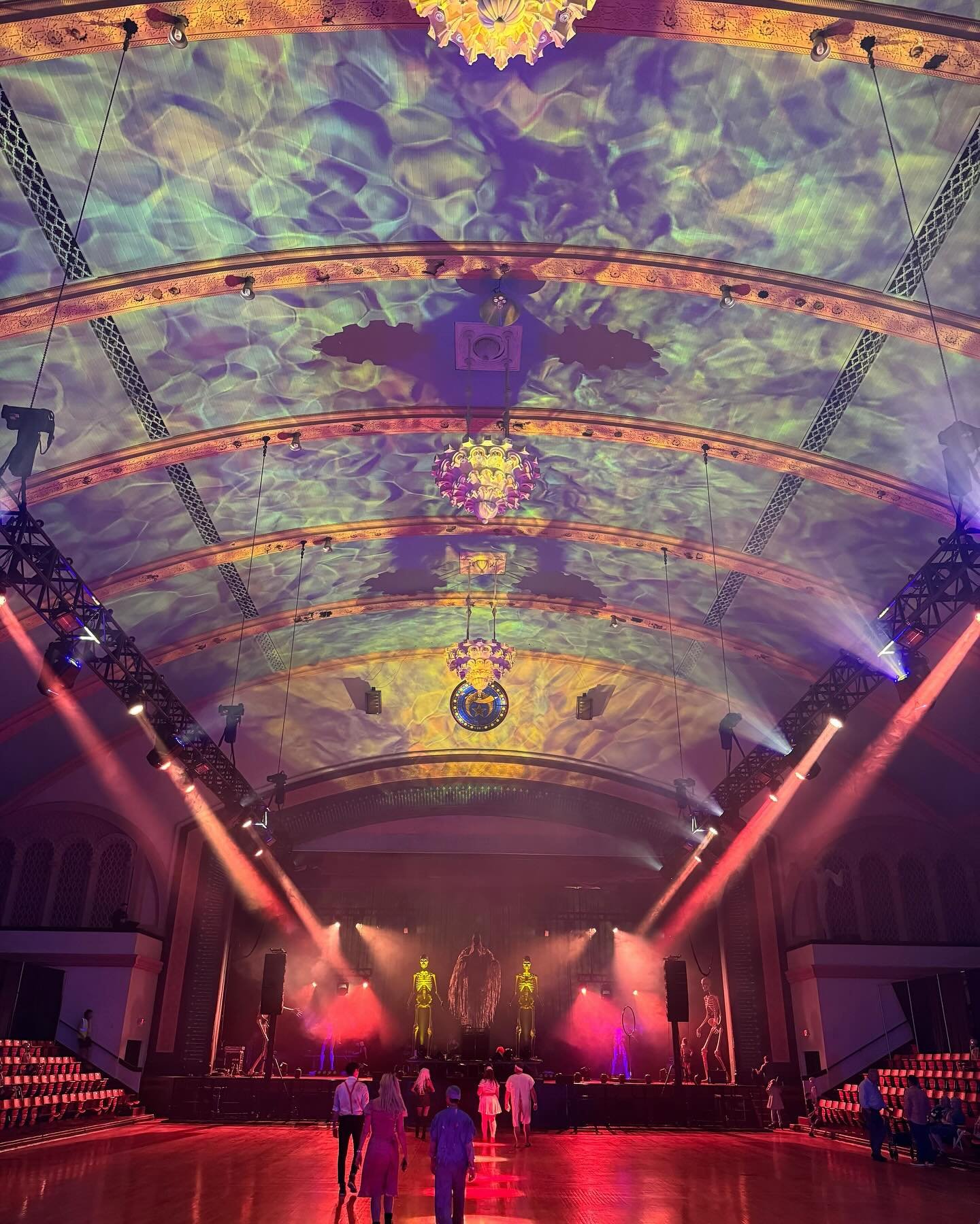 As we gear up for tomorrow&rsquo;s sold out @treatyoakrevival show at the Shrine Mosque, it seems like a good time to share this photo from last year&rsquo;s @monsterball417. The 105 year old room can clearly still shine.

Lighting design by our own 