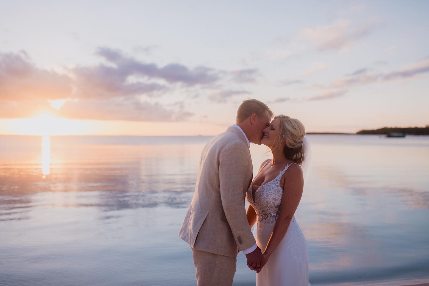 And sometimes you get a peaceful calm sunset! // #weddingsunset #beachwedding #islandwedding #abacoweddingphotography