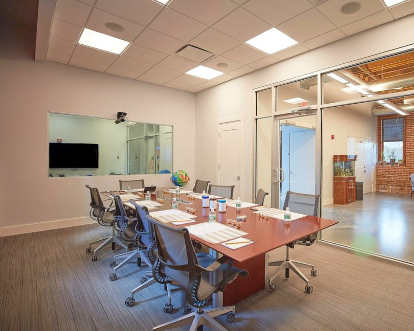 Professional Market Research Space