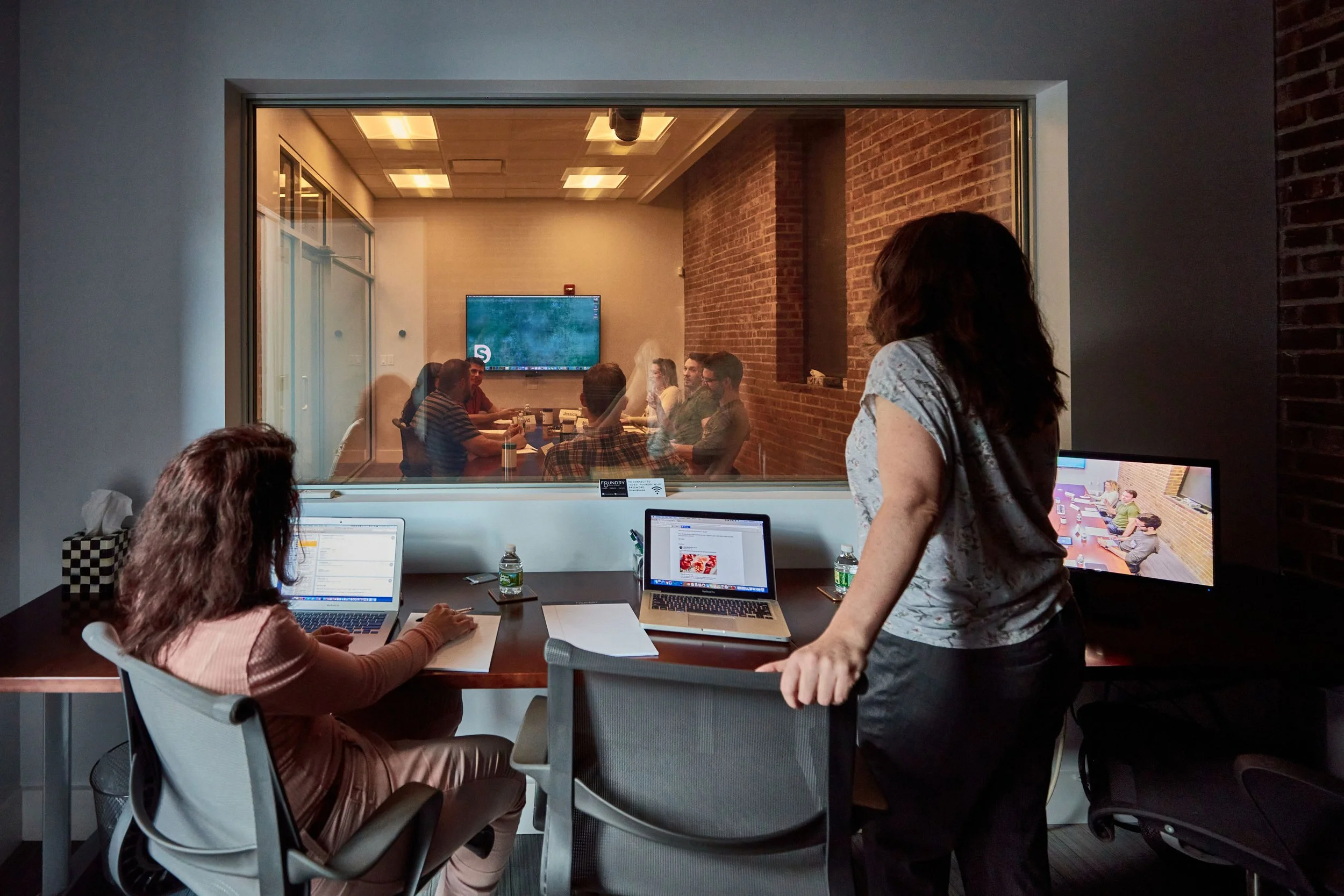 Research room with 2 way mirror, nj