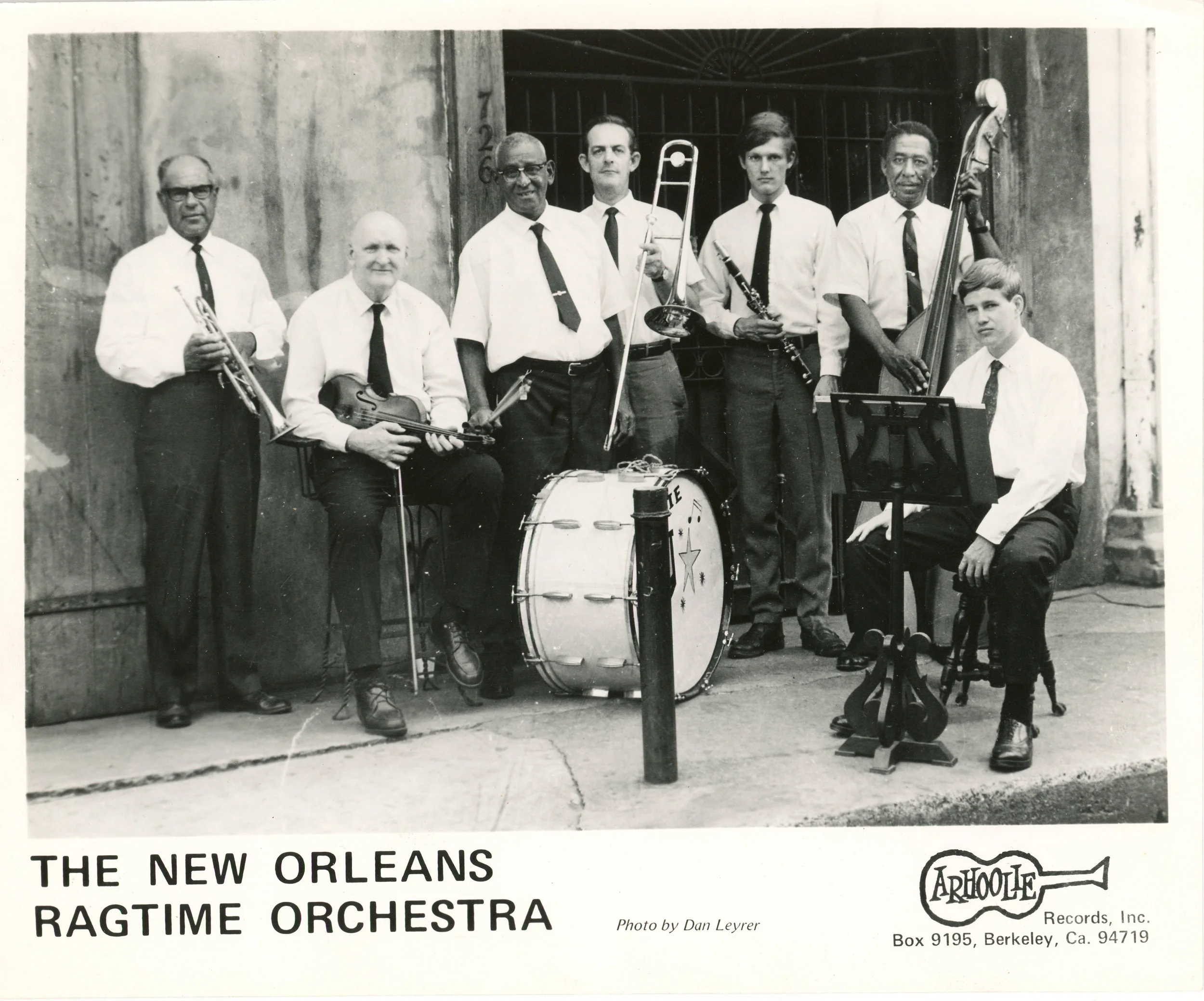 Ragtime Orchestra Press Photo Dan Leyer.jpg