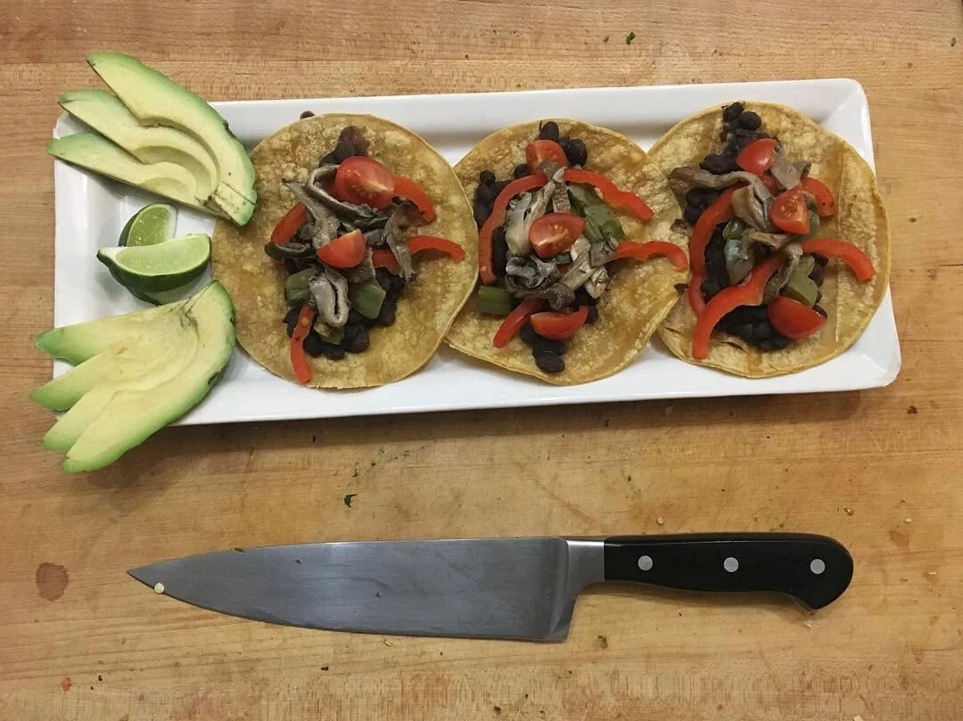 Growth be damned, I cant understand This impulse for always feeding. Sight be damned, I am unconvinced that this growth is benign. From what I see, feasts won&rsquo;t cure maladies of pride alone. 
Real ones know

#vegan #whatveganseat #bodyfeel #nig