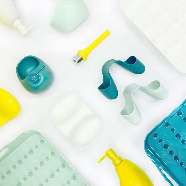 Celebrating colour in the kitchen. Introducing the some of the new 2017 shades. Each colour has been carefully selected pulling inspiration from the colours in food and those that compliment it. Which is your favourite?
#umbra #colors #productdesign 