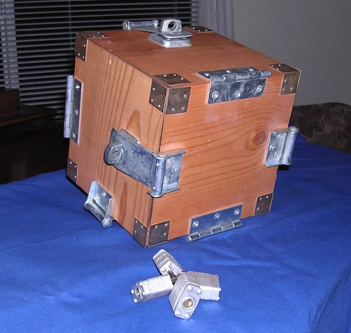 00lockbox.jpg