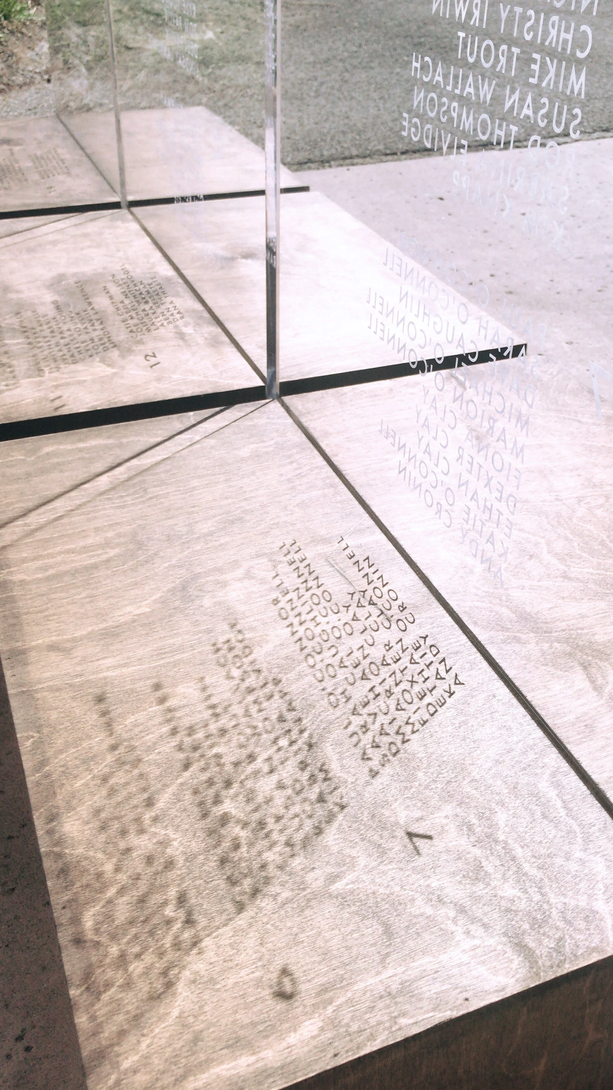 Photo by Eclaire Paperie