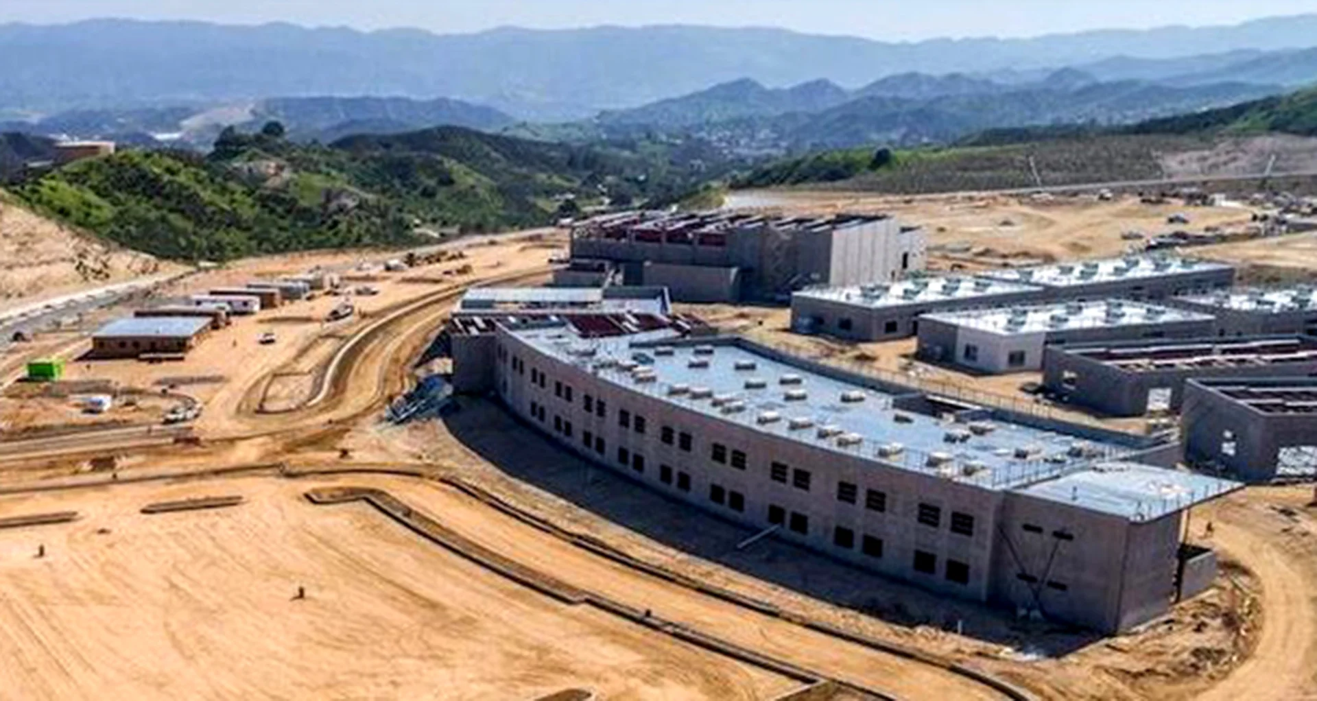 Castaic-High-School-Hart-School-District.jpg
